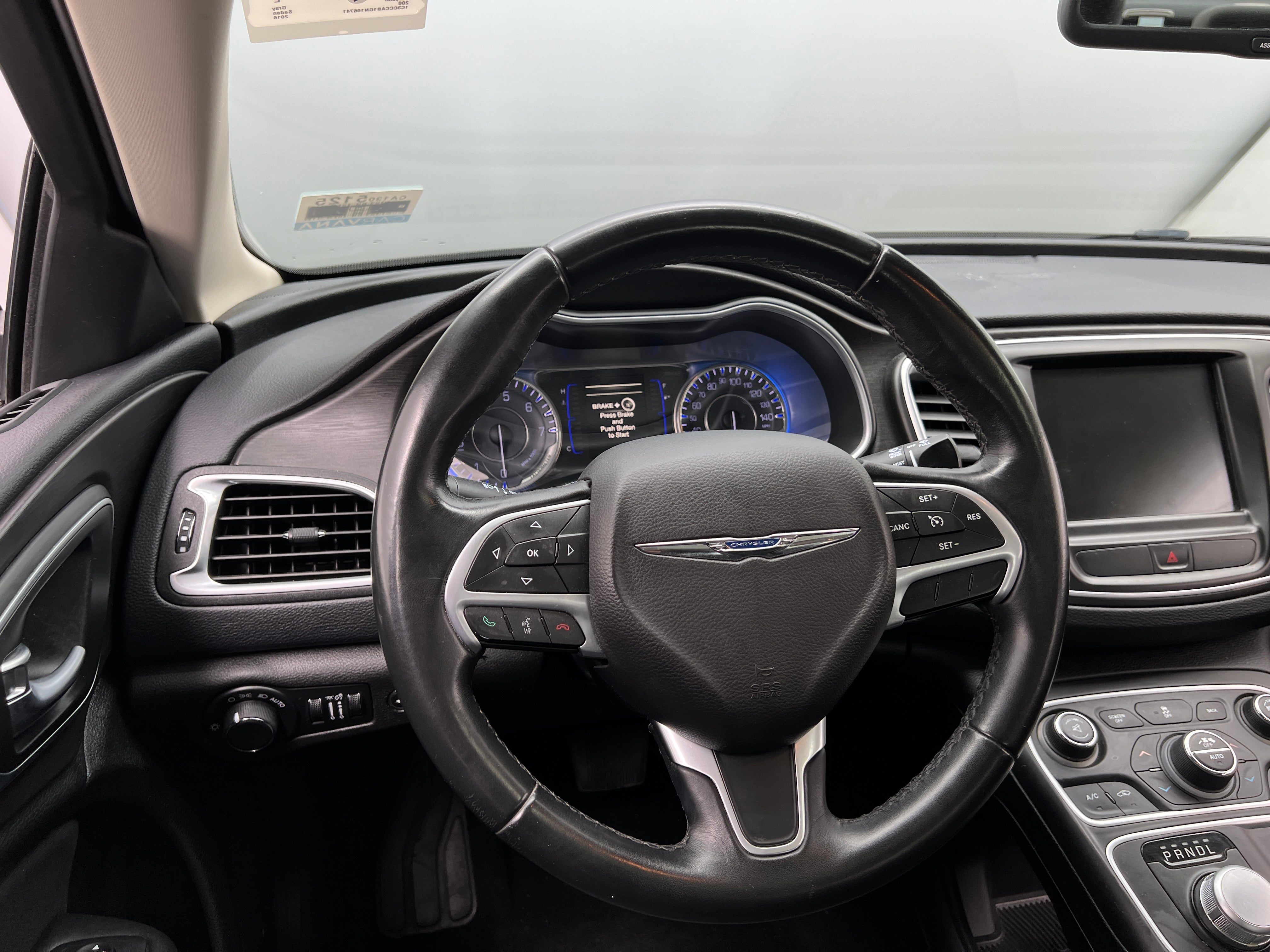 2016 Chrysler 200 Limited 5