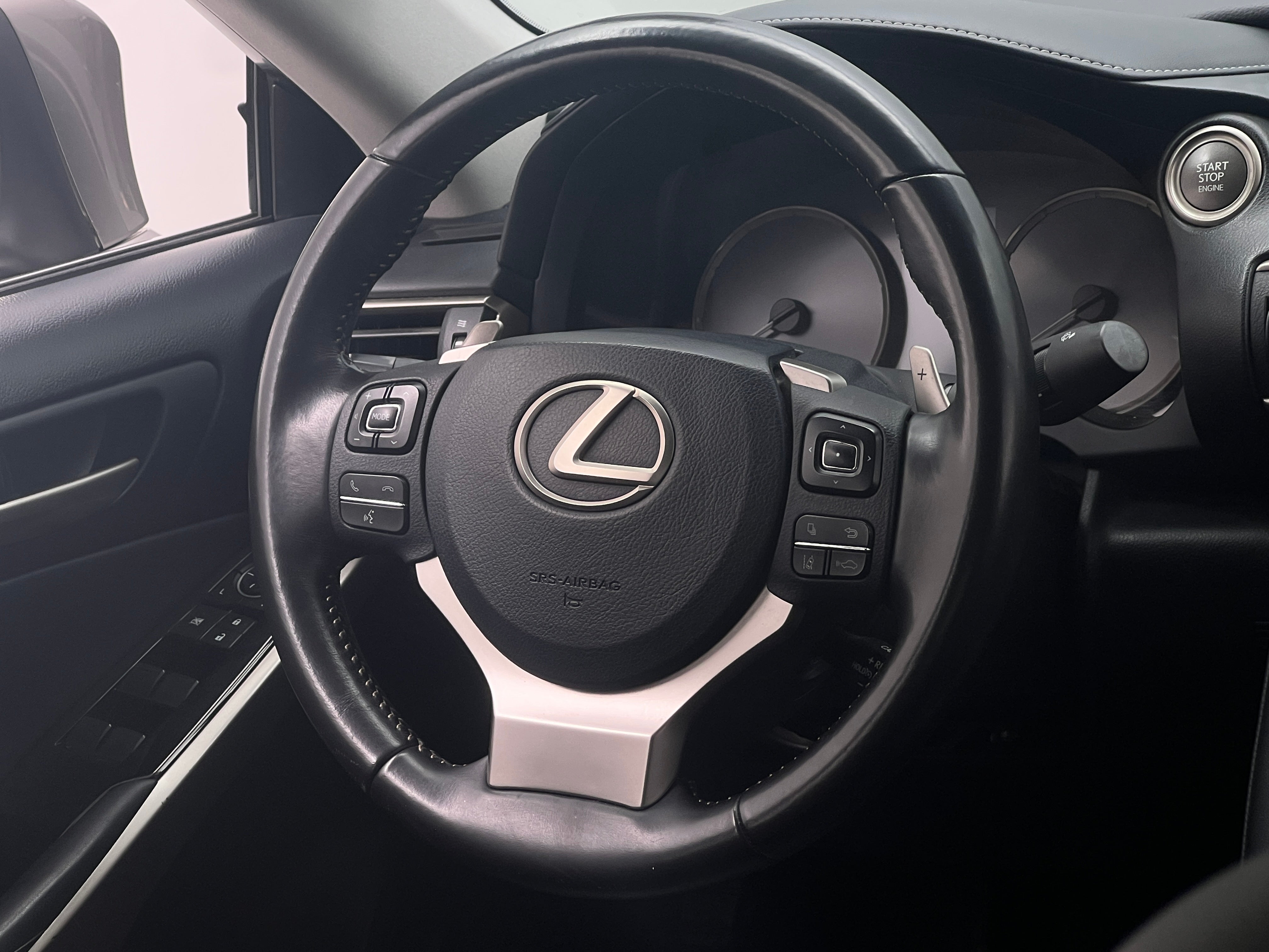 2019 Lexus IS 300 5