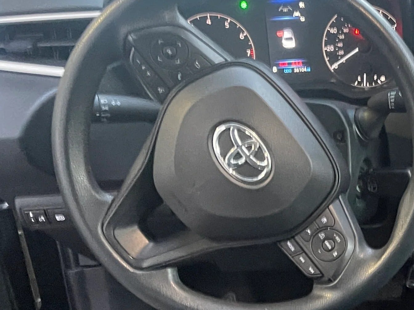 2023 Toyota Corolla LE 5