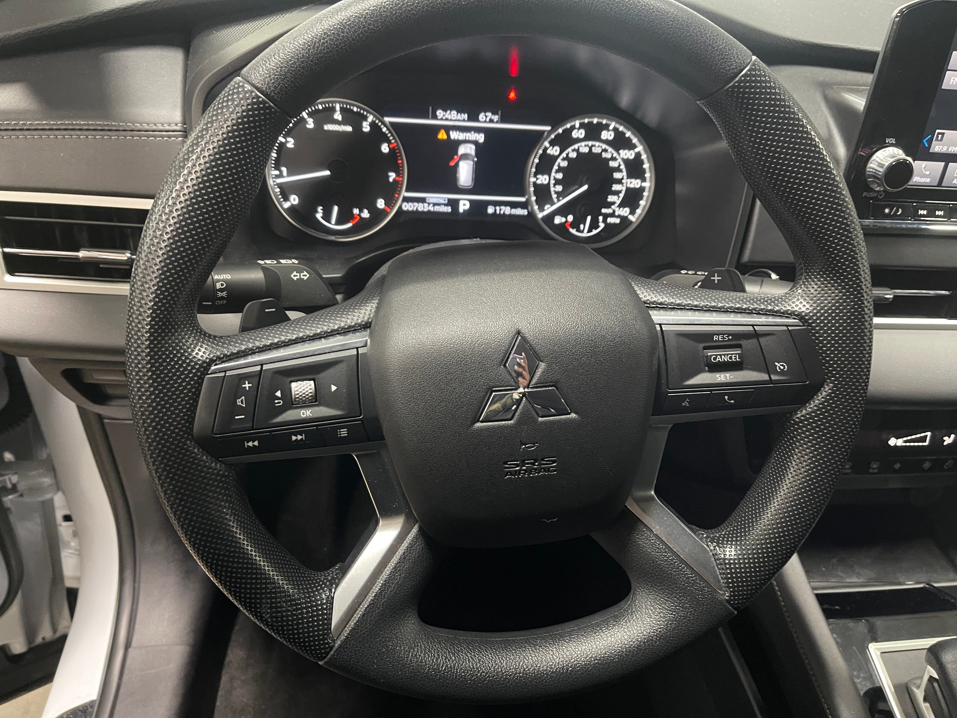 2024 Mitsubishi Outlander ES 5