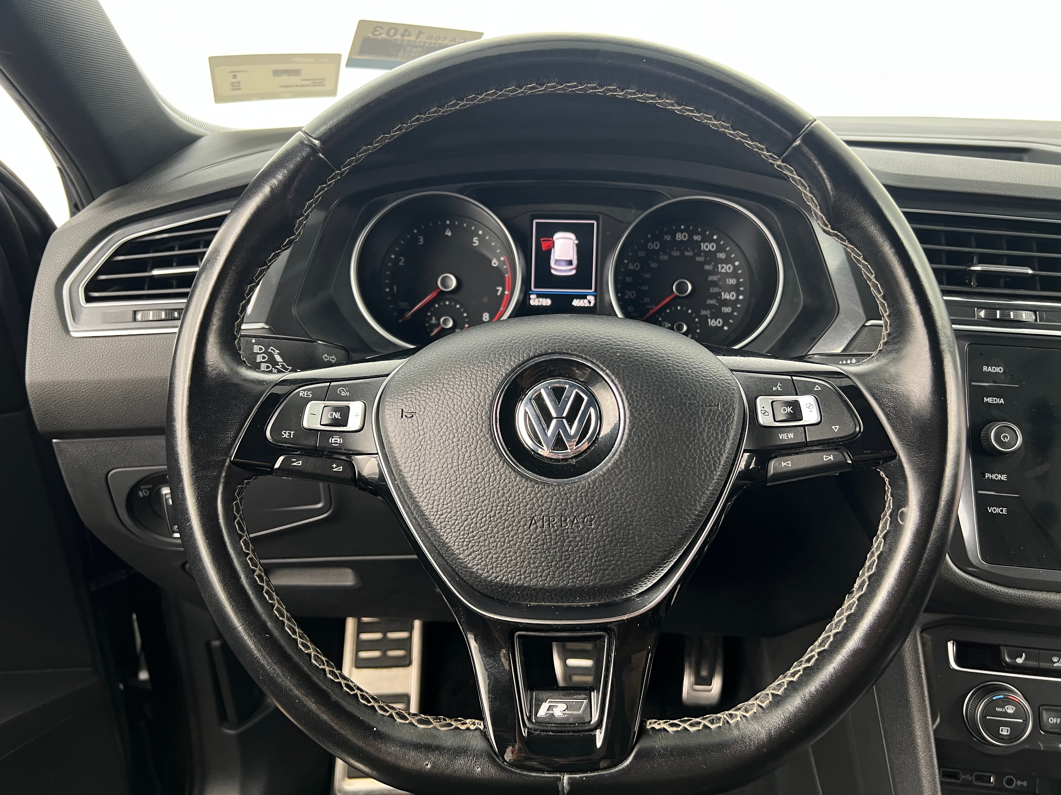 2020 Volkswagen Tiguan SE R-Line Black 5