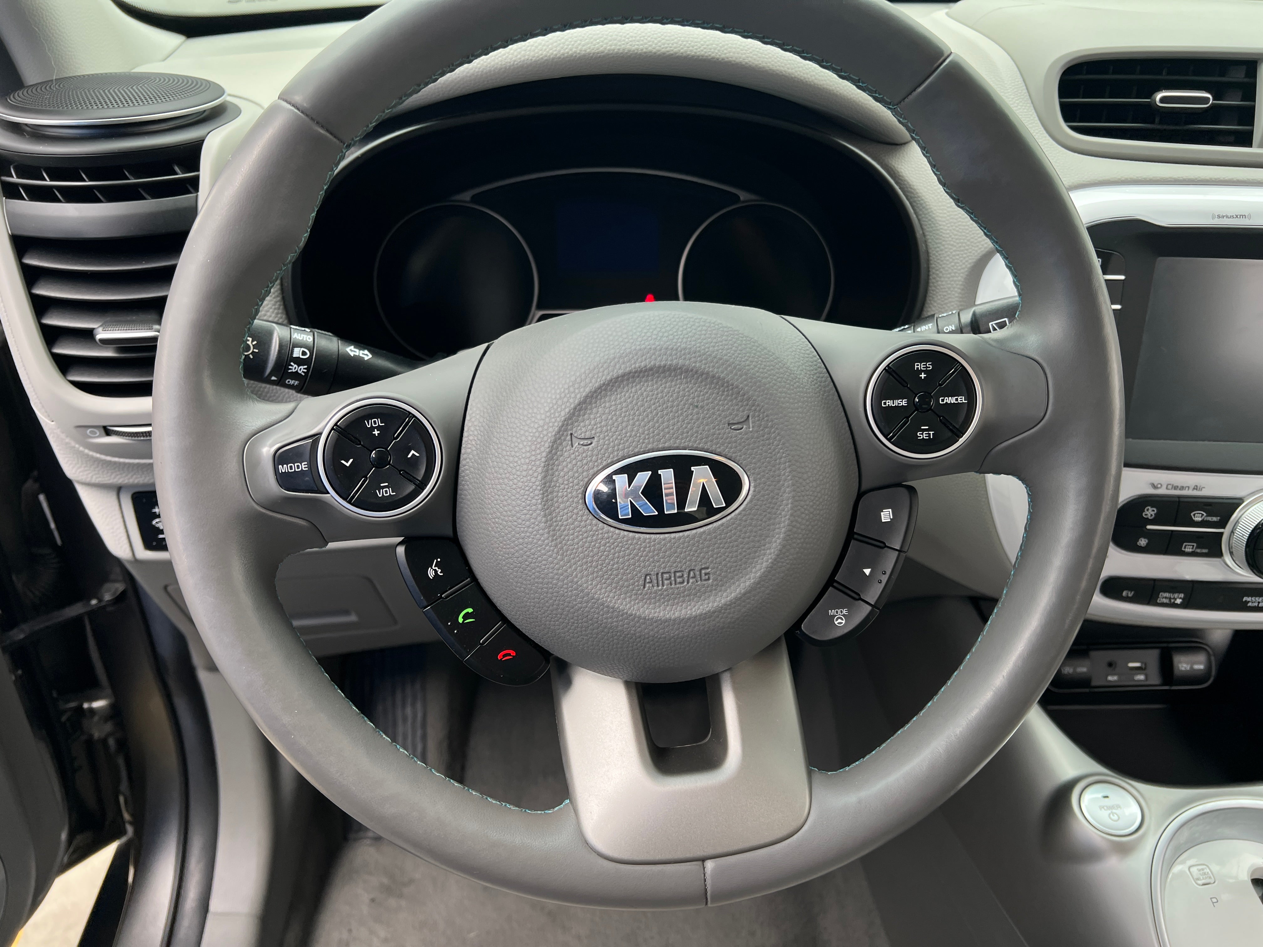 2017 Kia Soul EV  5