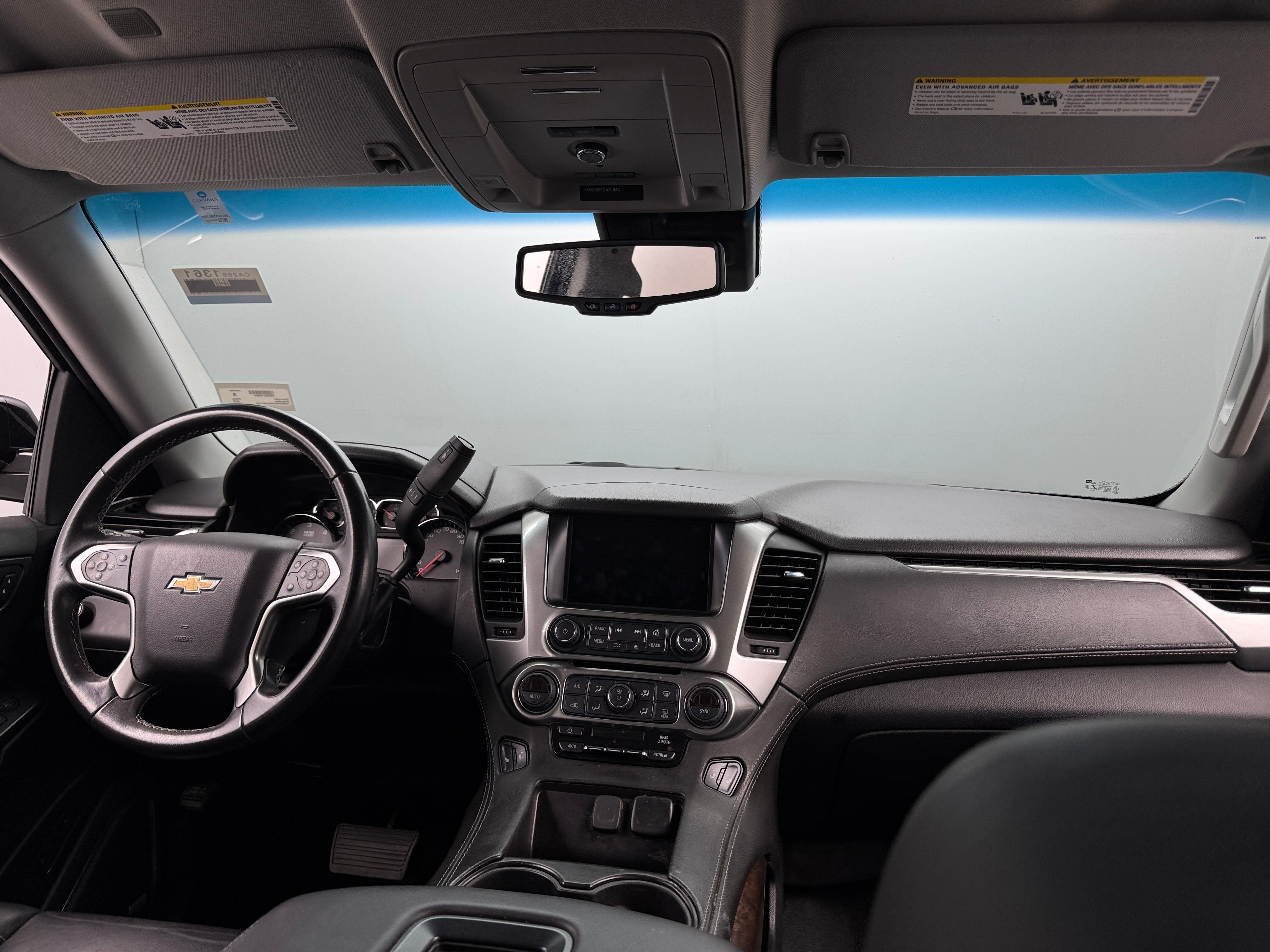2019 Chevrolet Suburban LT 2
