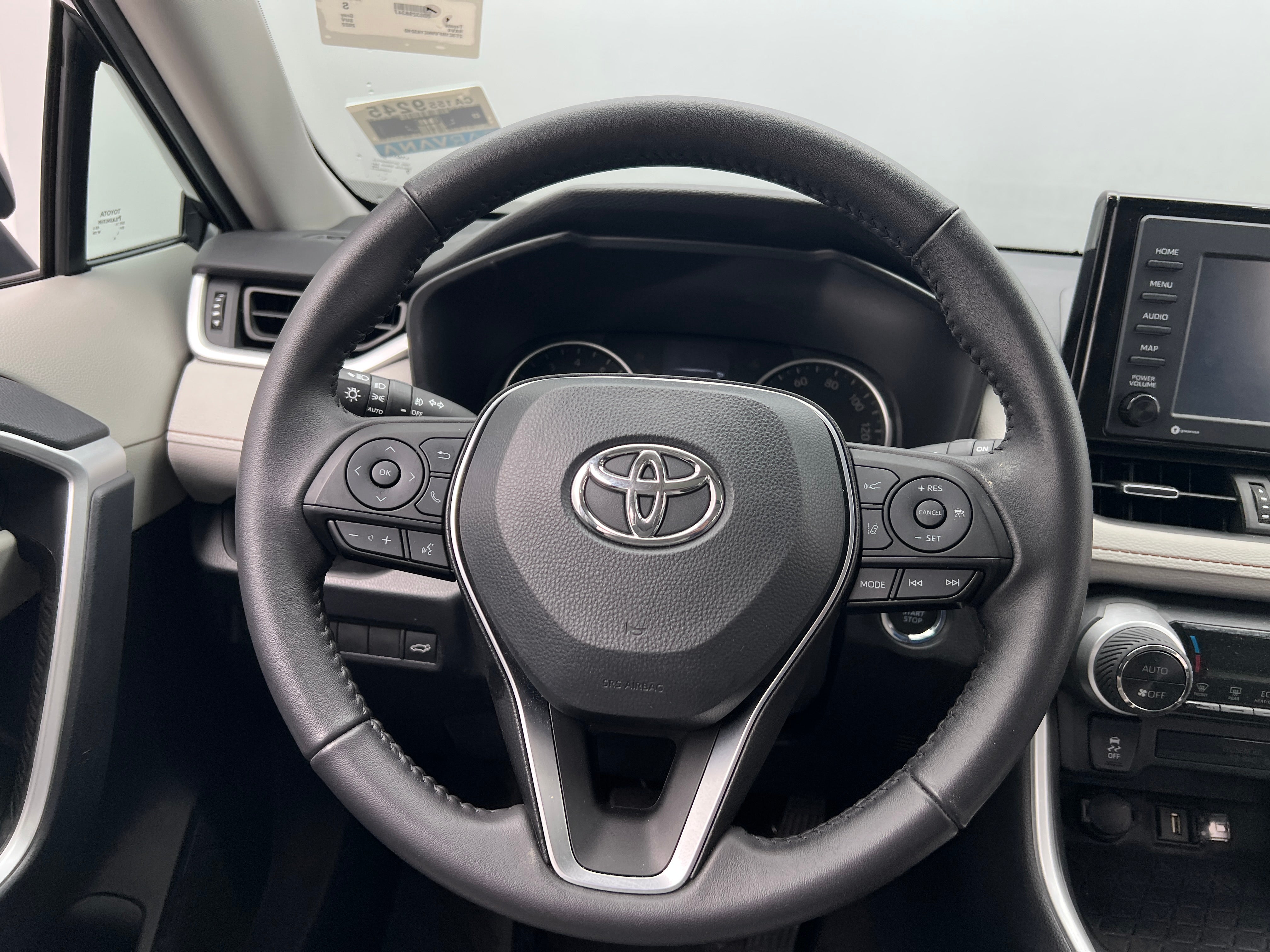 2022 Toyota RAV4 XLE Premium 5