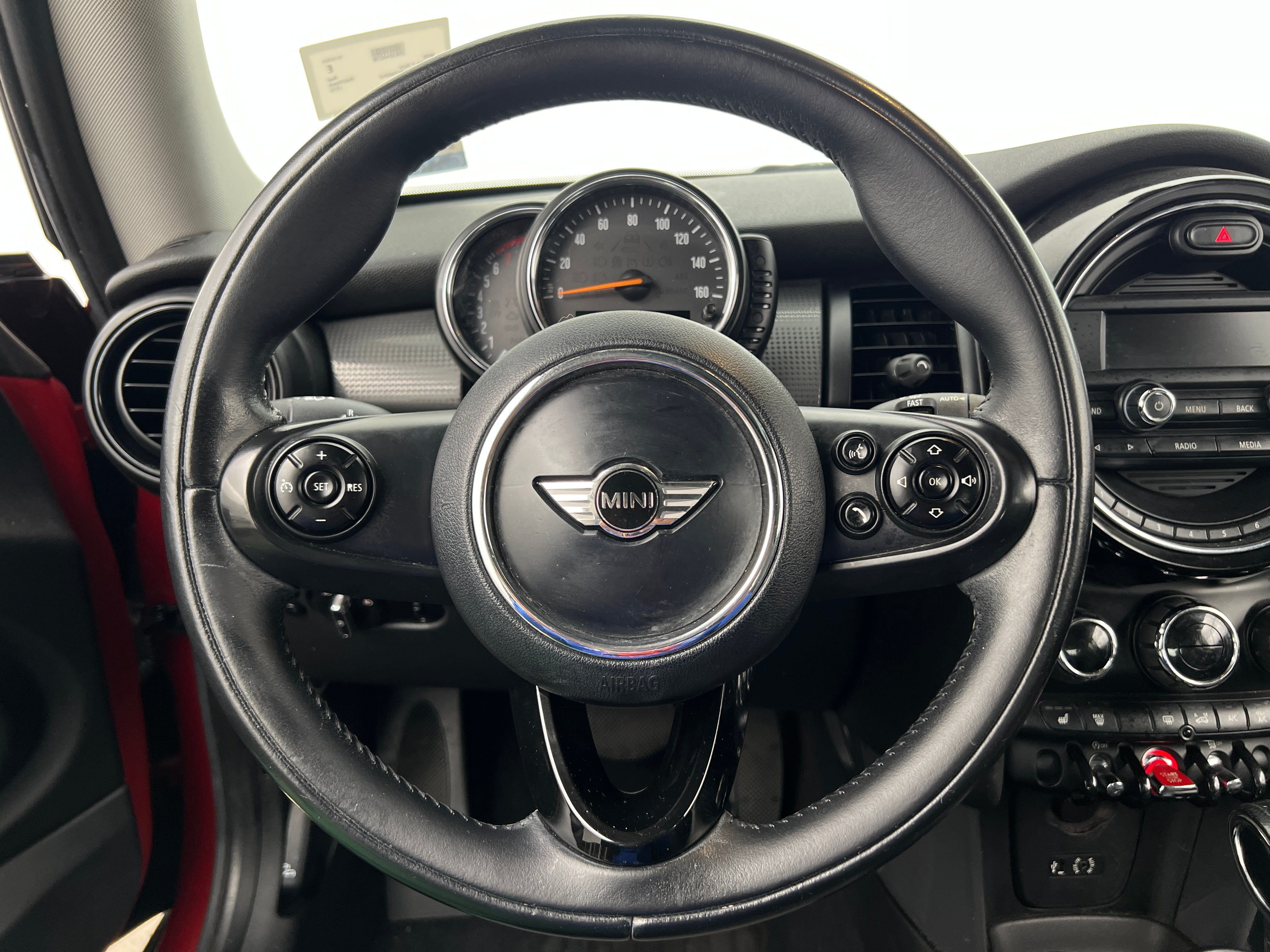 2015 MINI Cooper Hardtop 2 Door 5