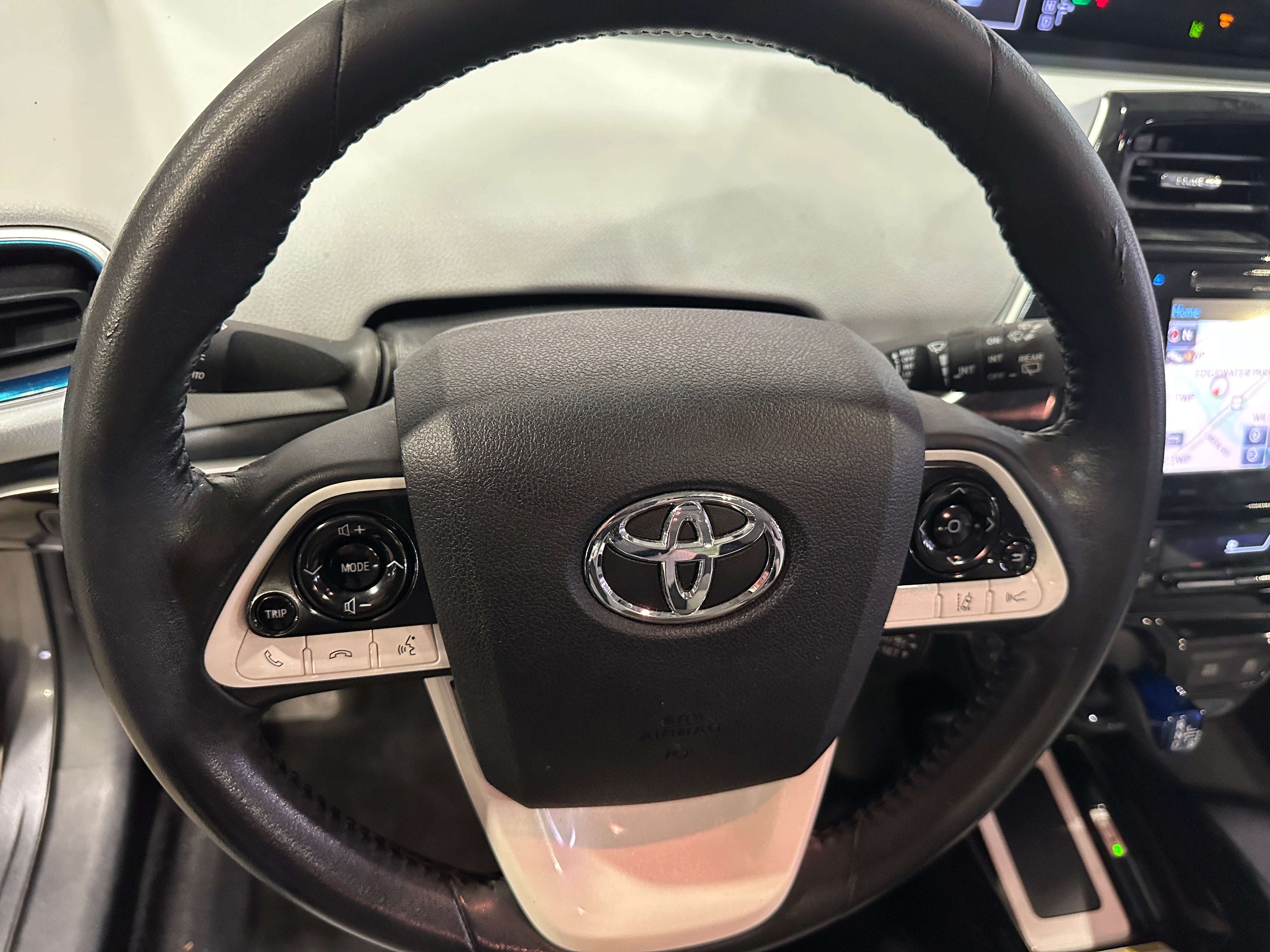 2017 Toyota Prius Three 5