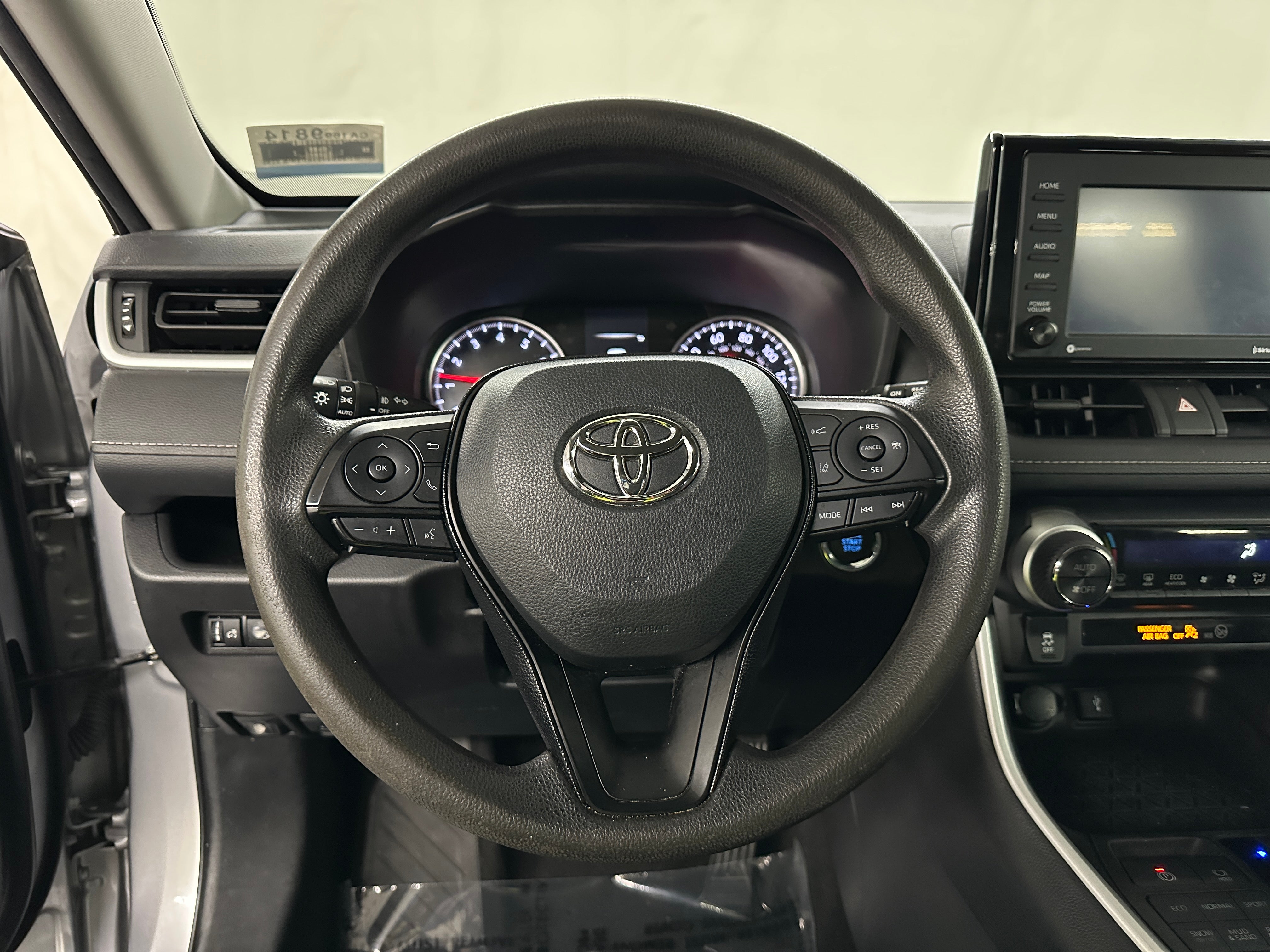 2021 Toyota RAV4 XLE 5