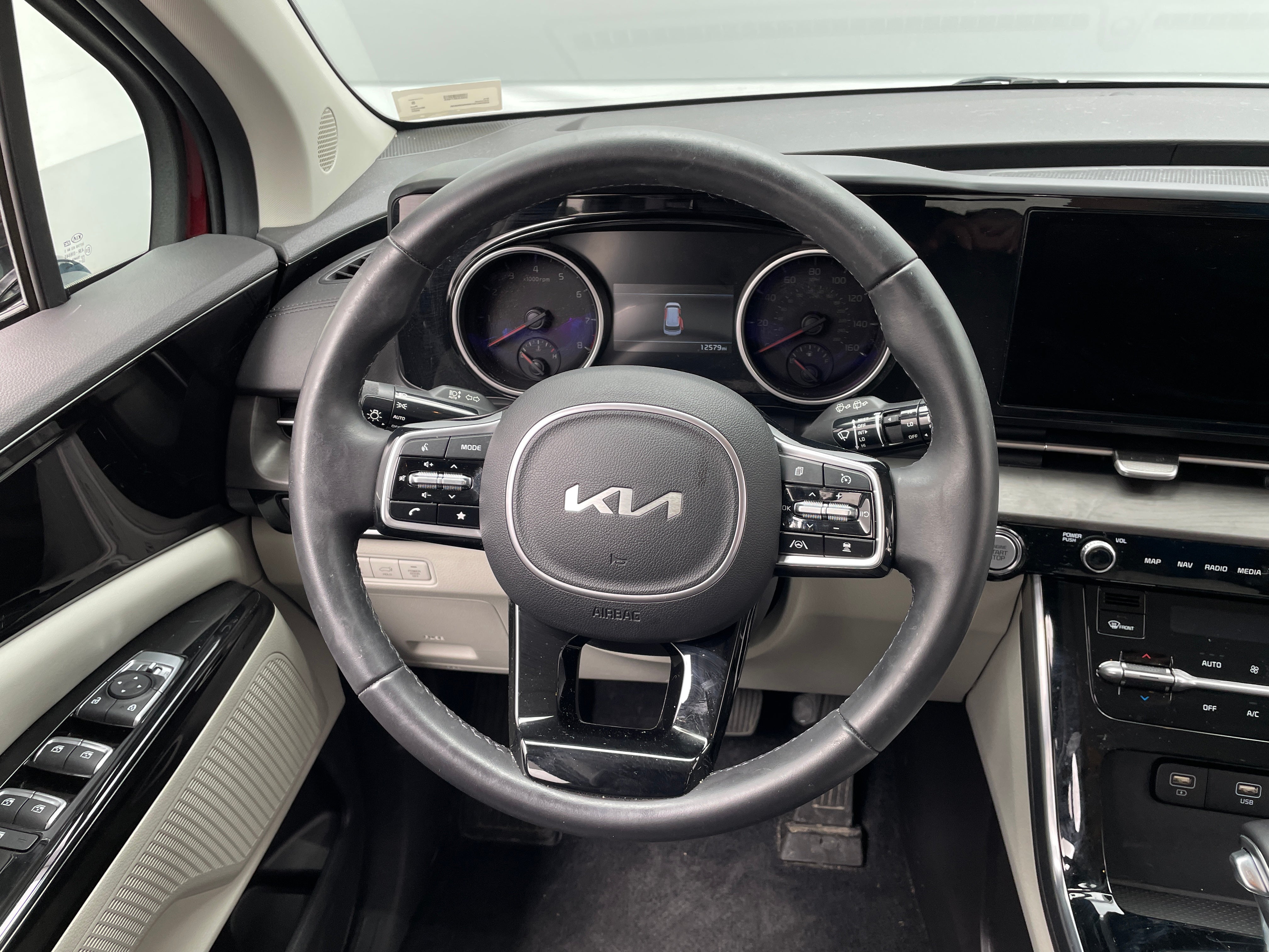 2022 Kia Carnival EX 5