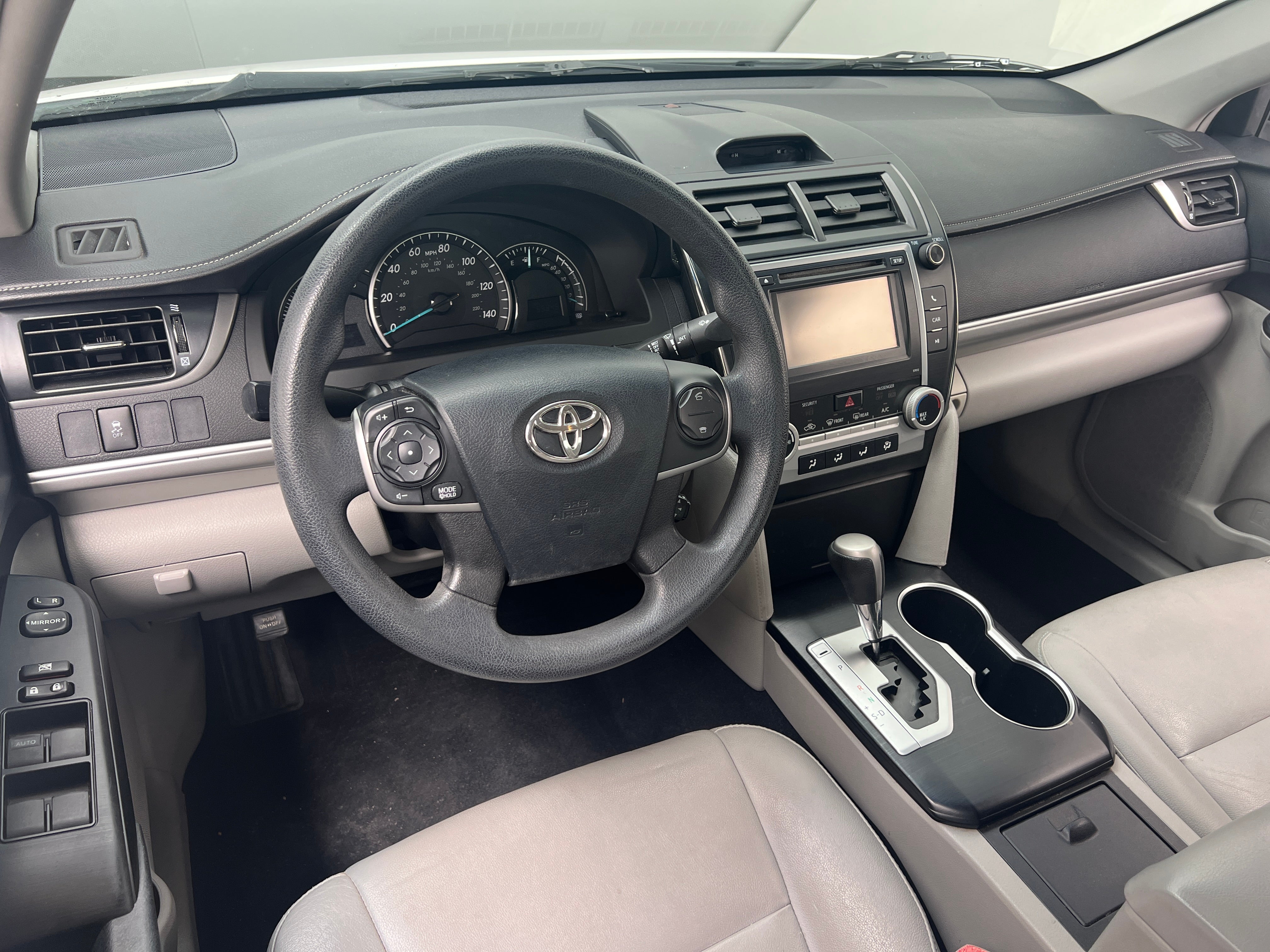 2012 Toyota Camry LE 3