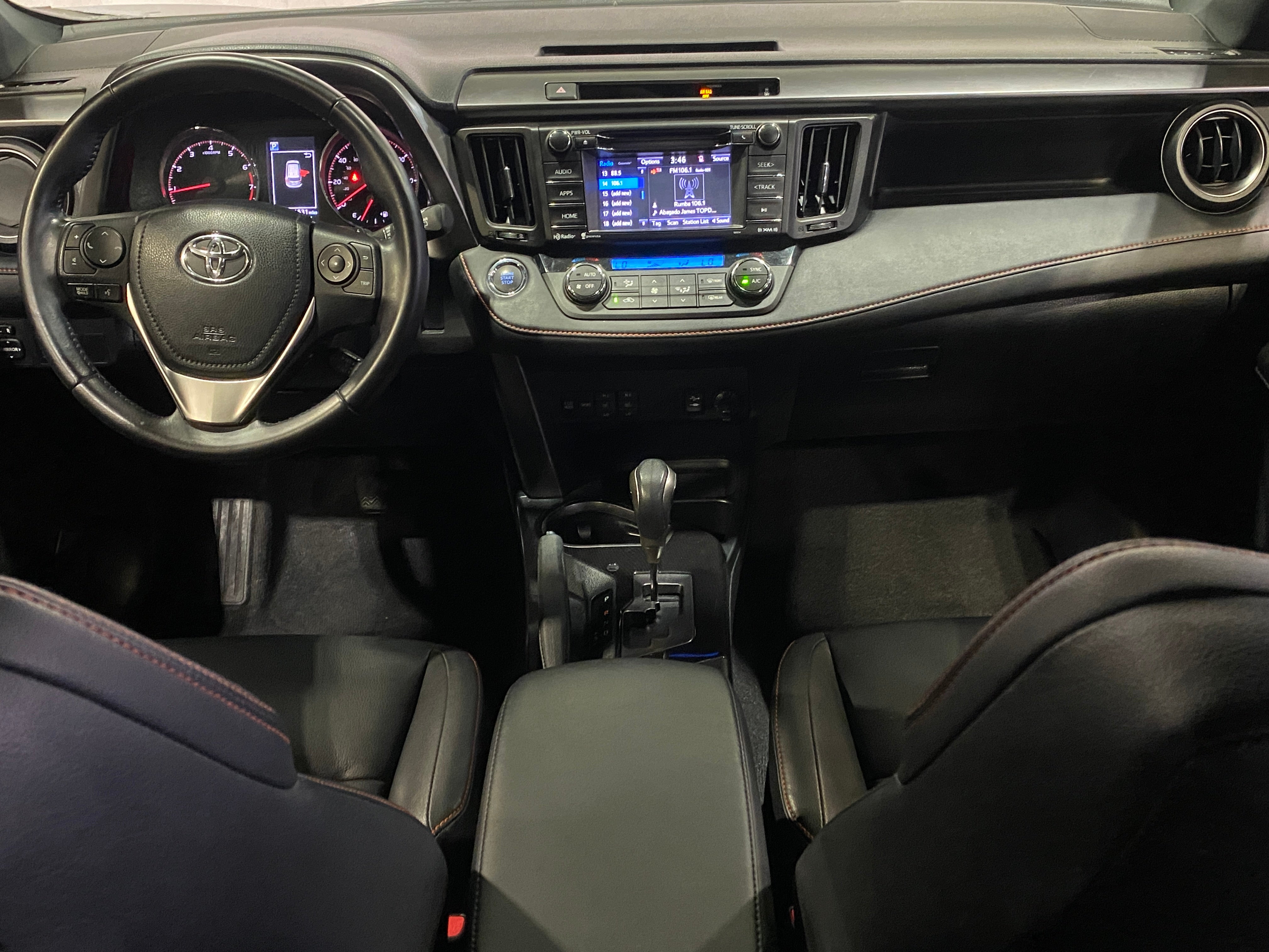 2016 Toyota RAV4 SE 3