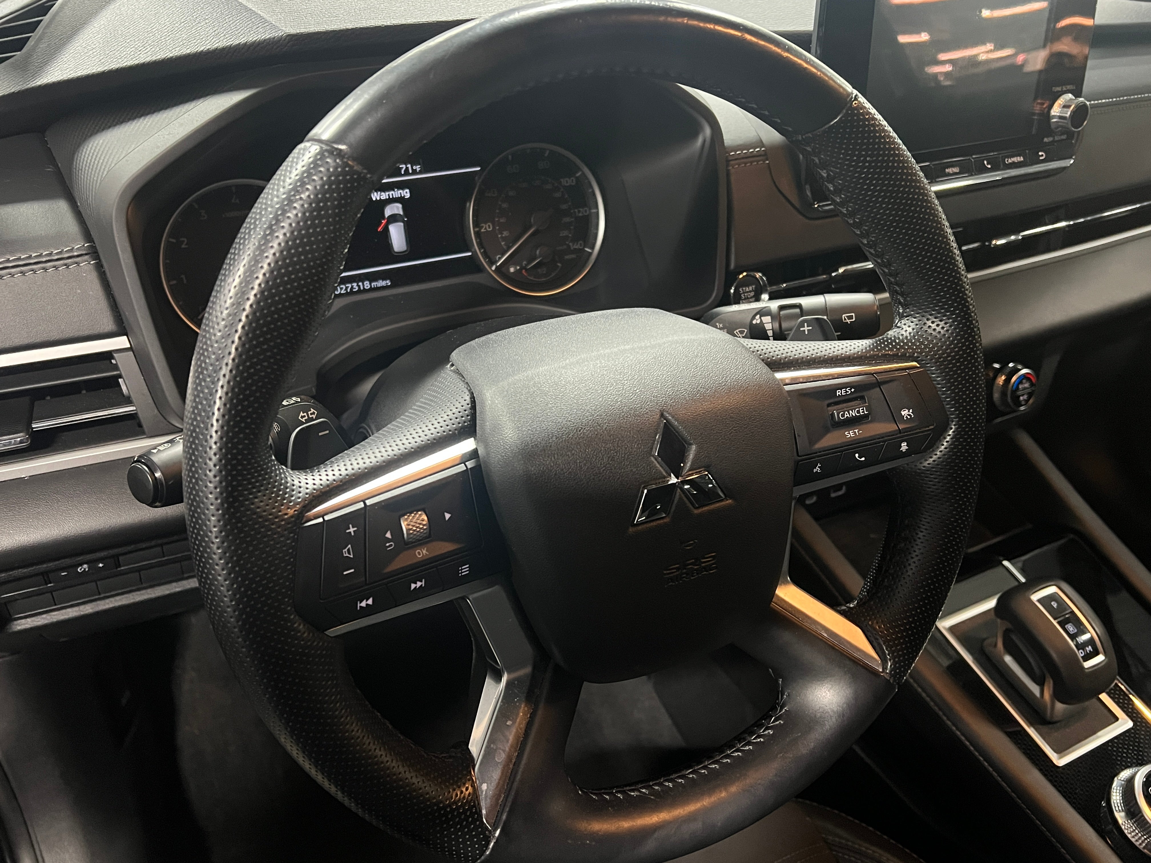 2022 Mitsubishi Outlander Black Edition 4