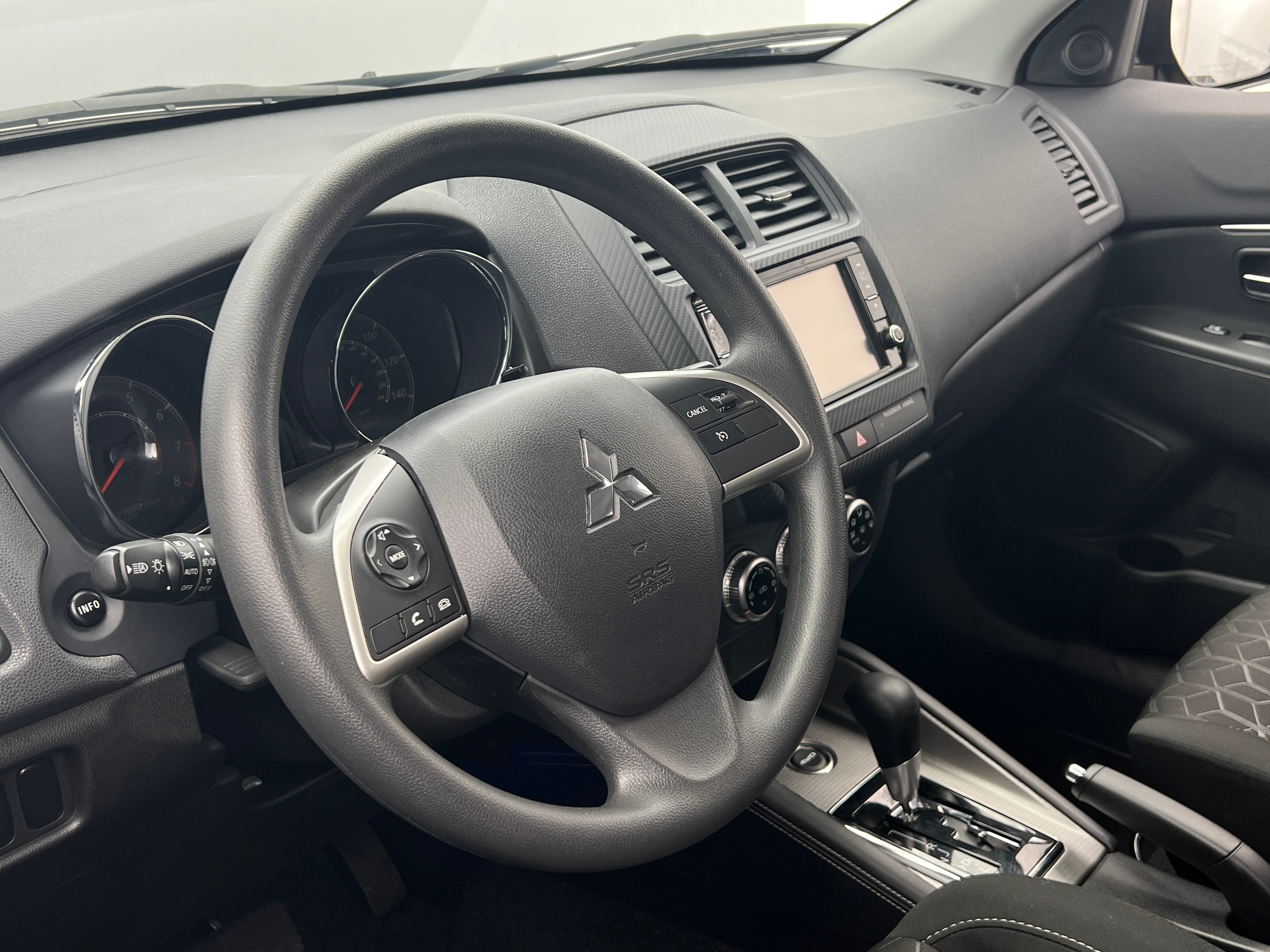 2023 Mitsubishi Outlander Sport ES 5