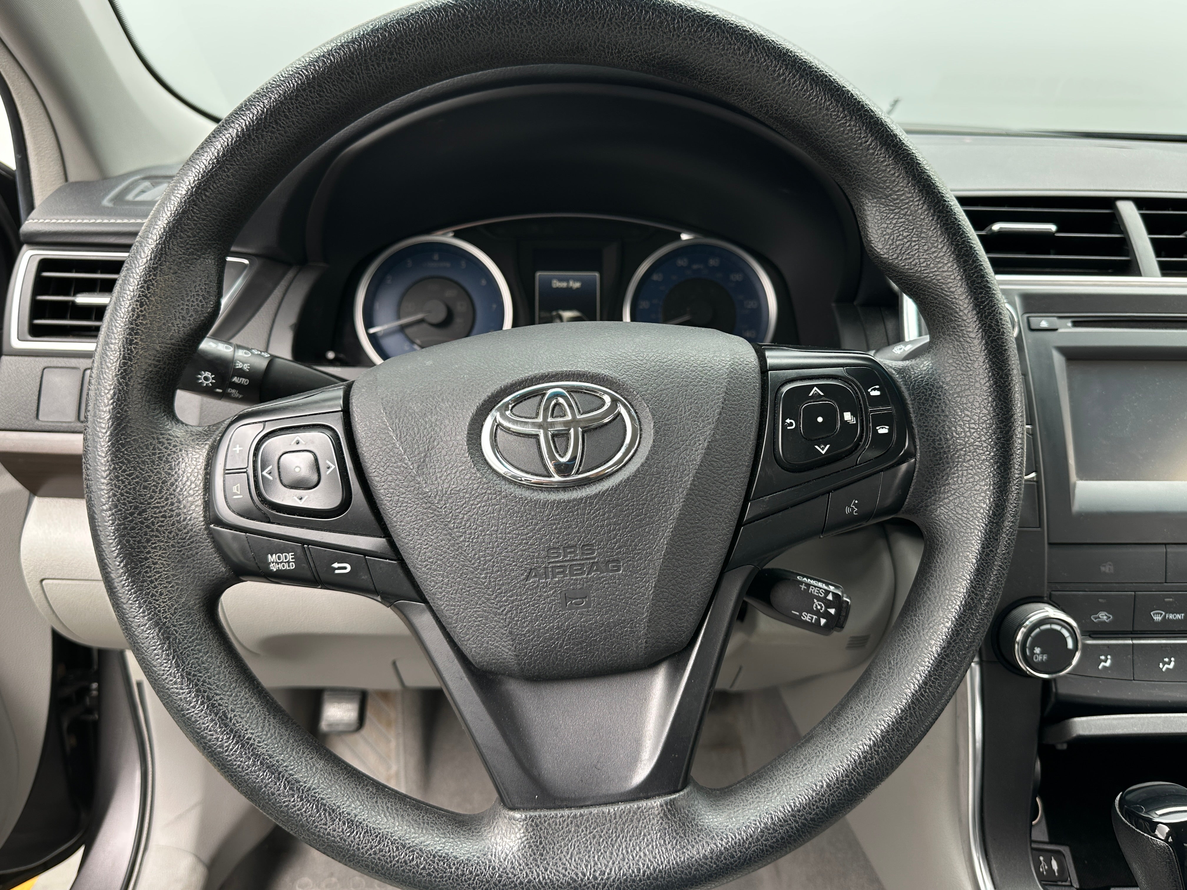 2017 Toyota Camry LE 5