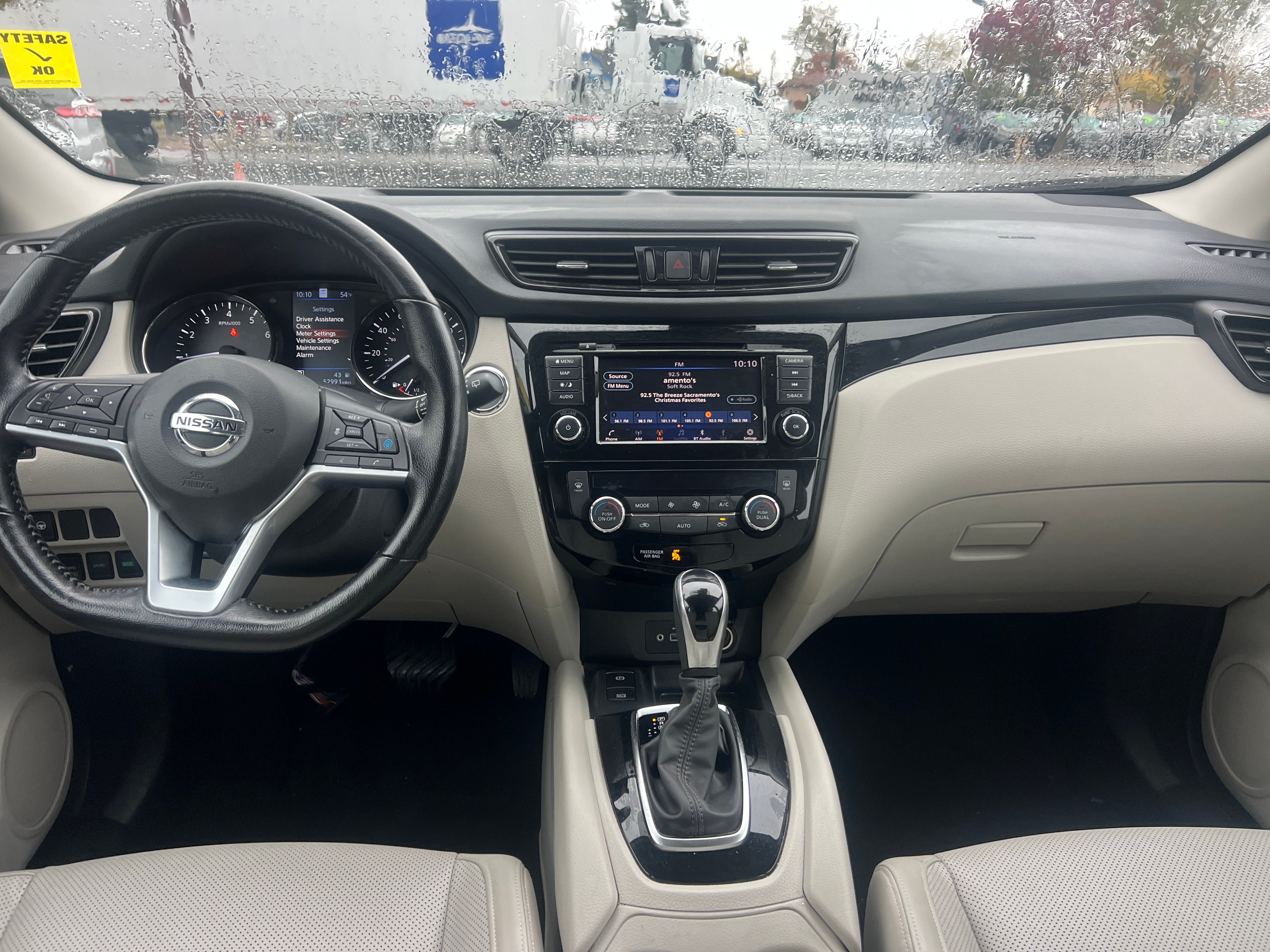 2022 Nissan Rogue Sport SL 3