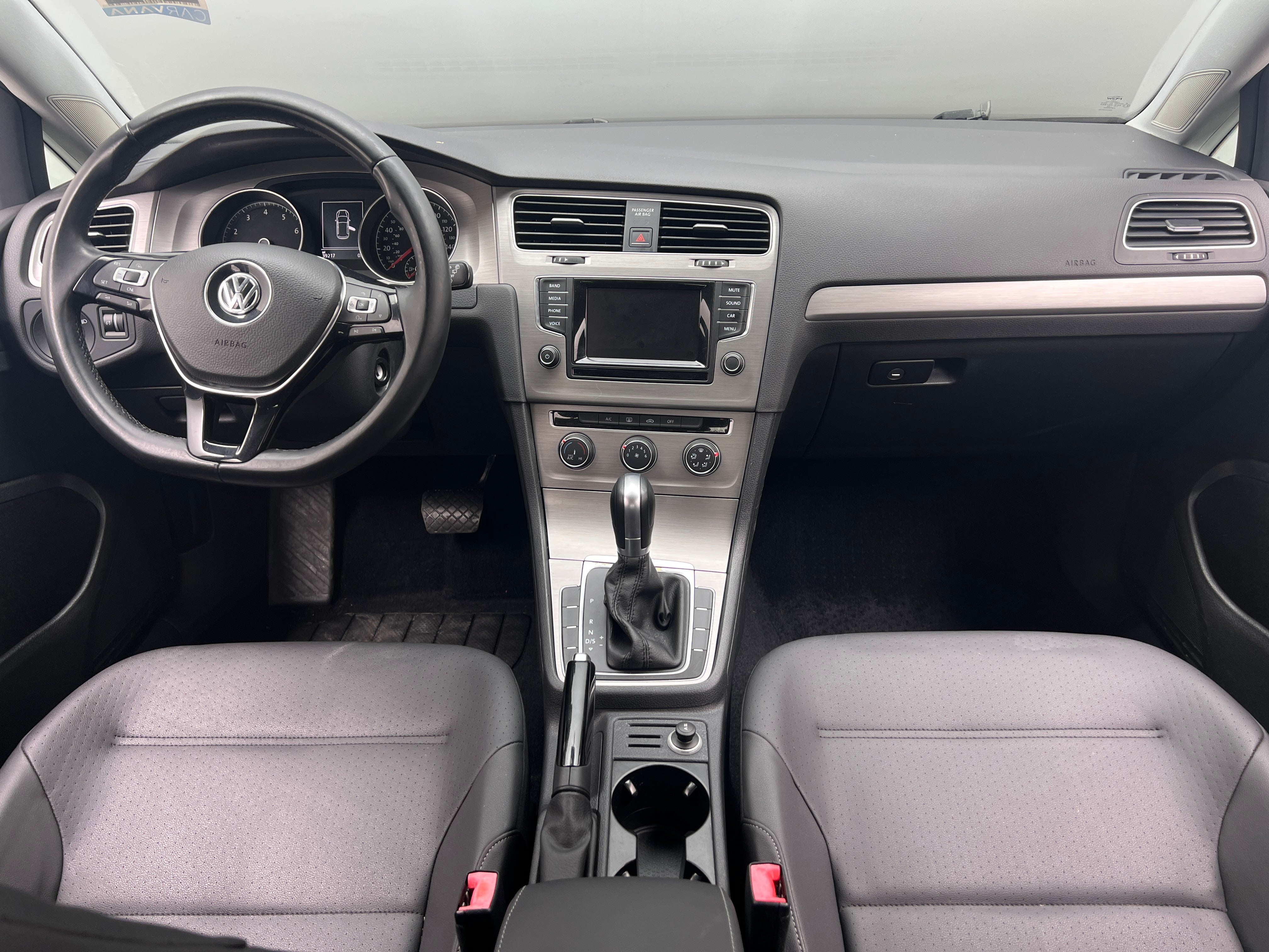 2015 Volkswagen Golf S 3