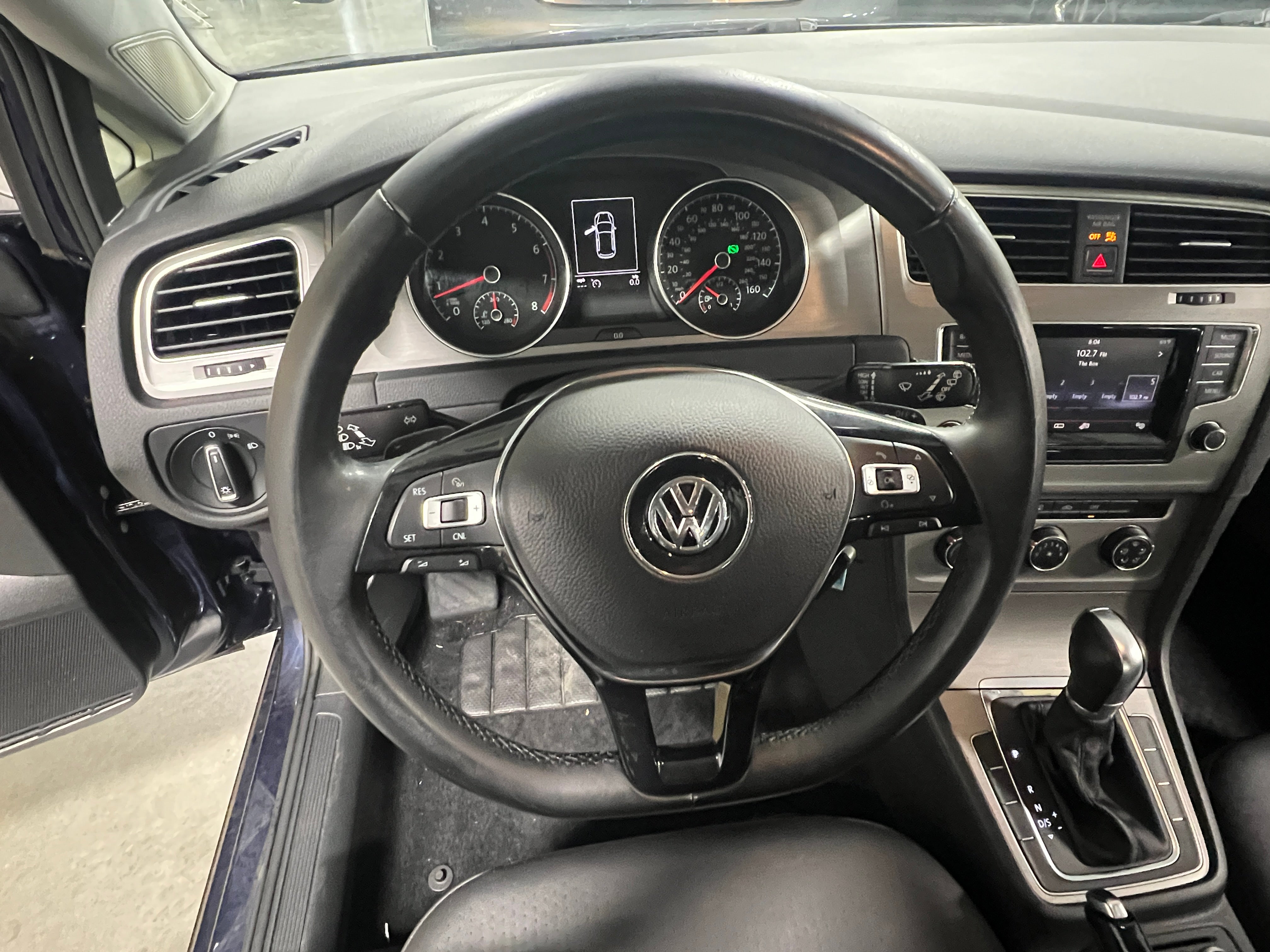 2015 Volkswagen Golf S 5