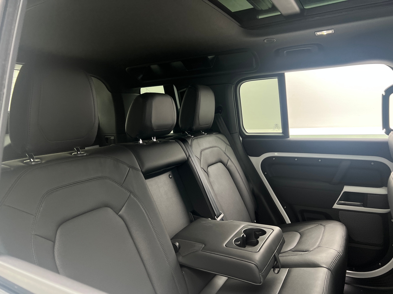 Thumbnail: 2023 Land Rover Defender - 5