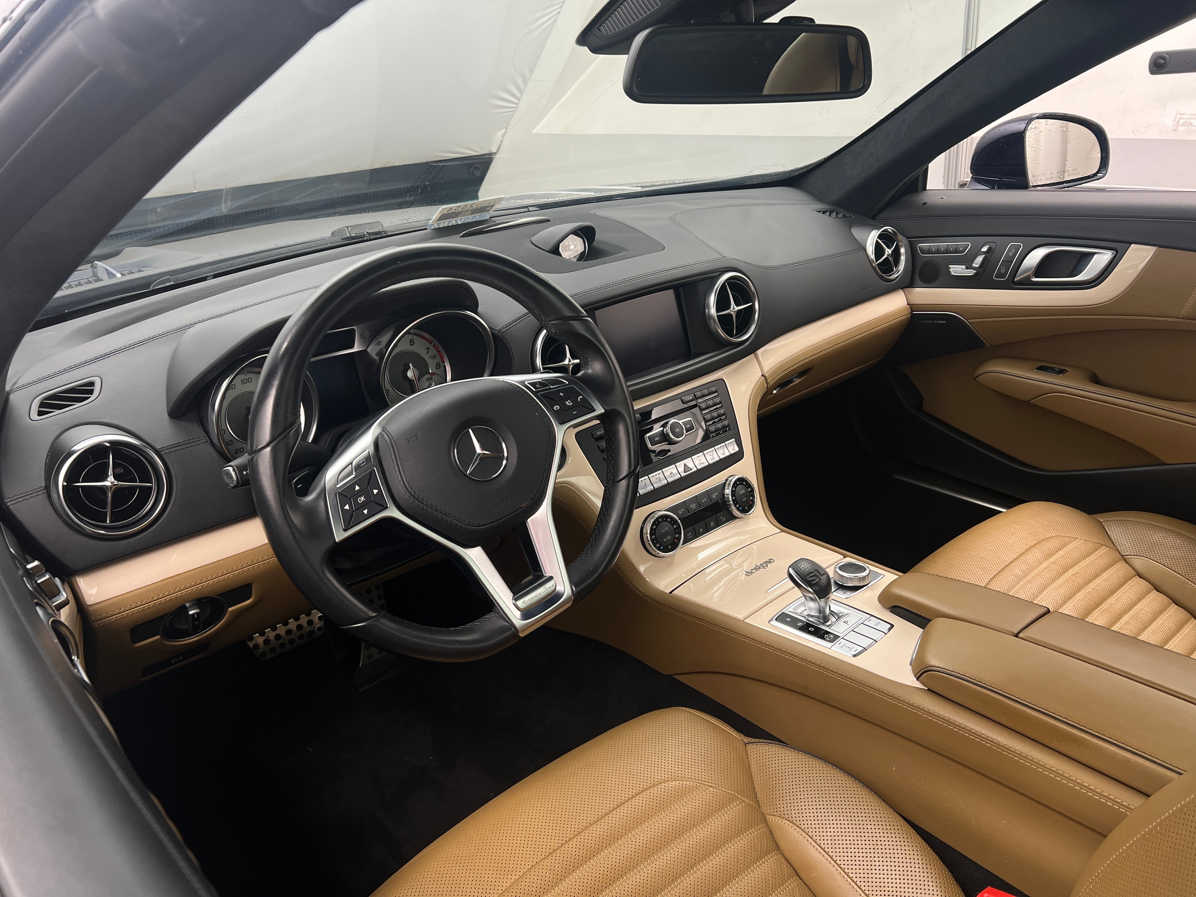 2014 Mercedes-Benz SL-Class SL 550 3