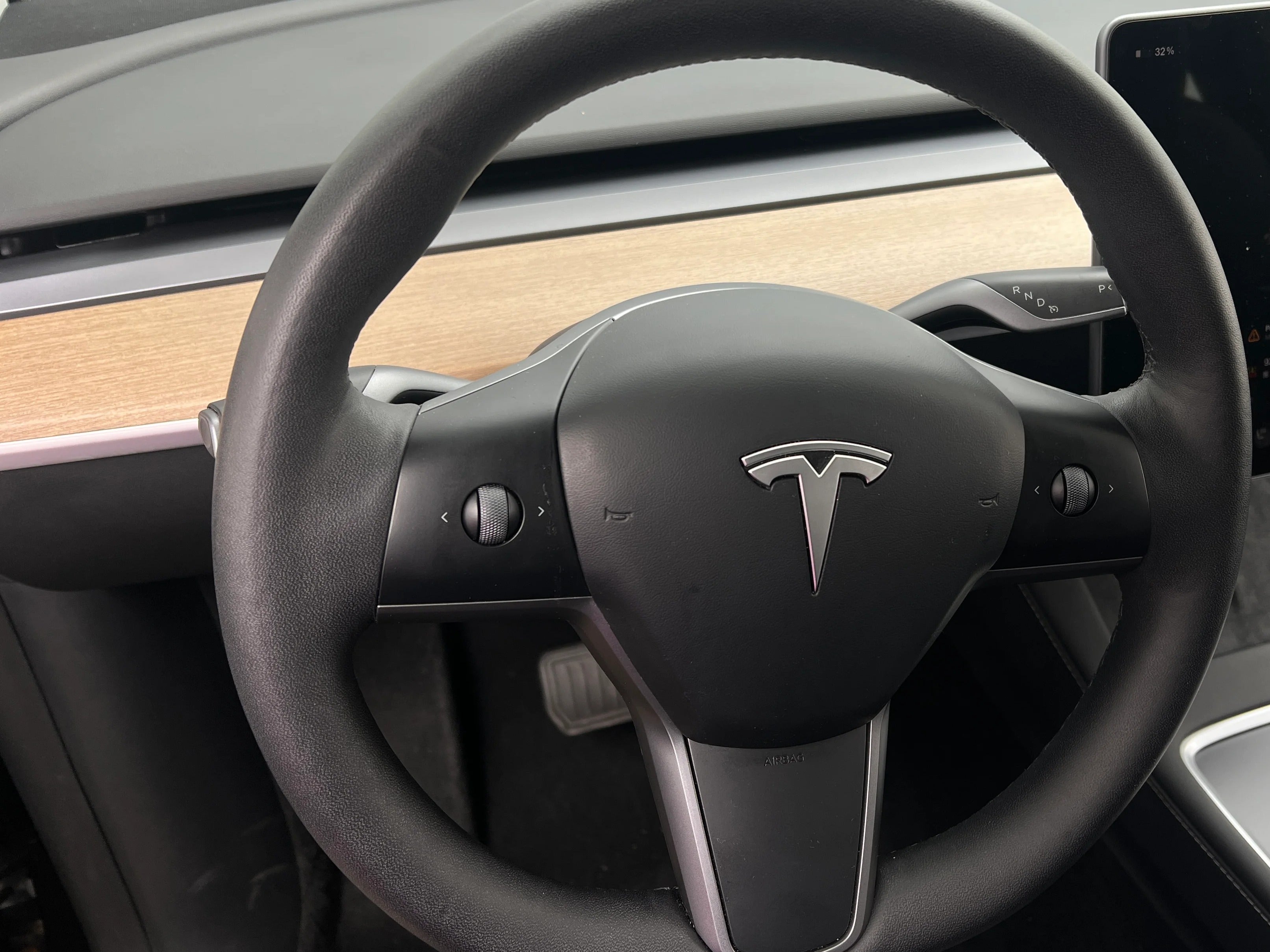 2023 Tesla Model Y Long Range 4