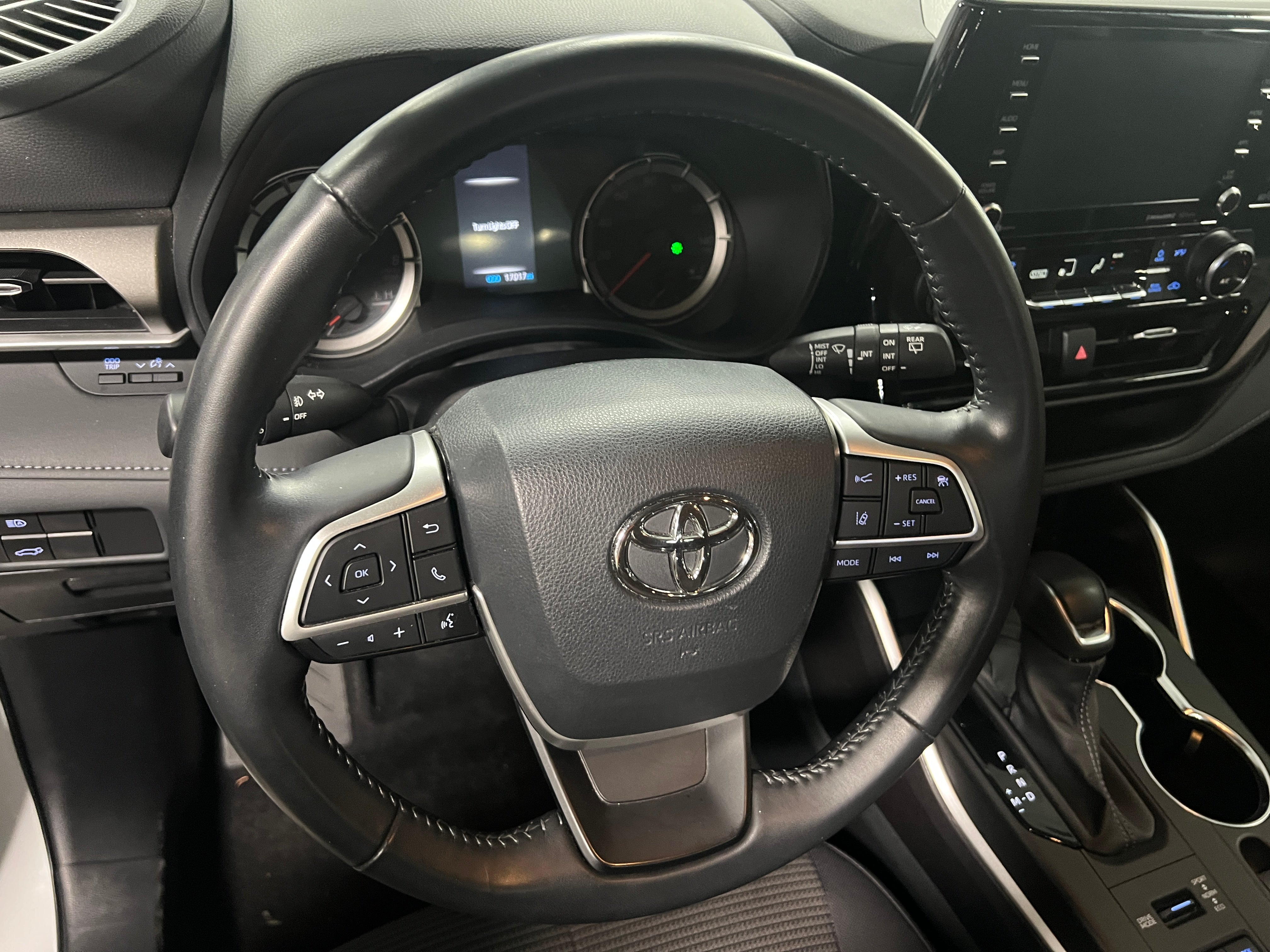 2022 Toyota Highlander LE 5