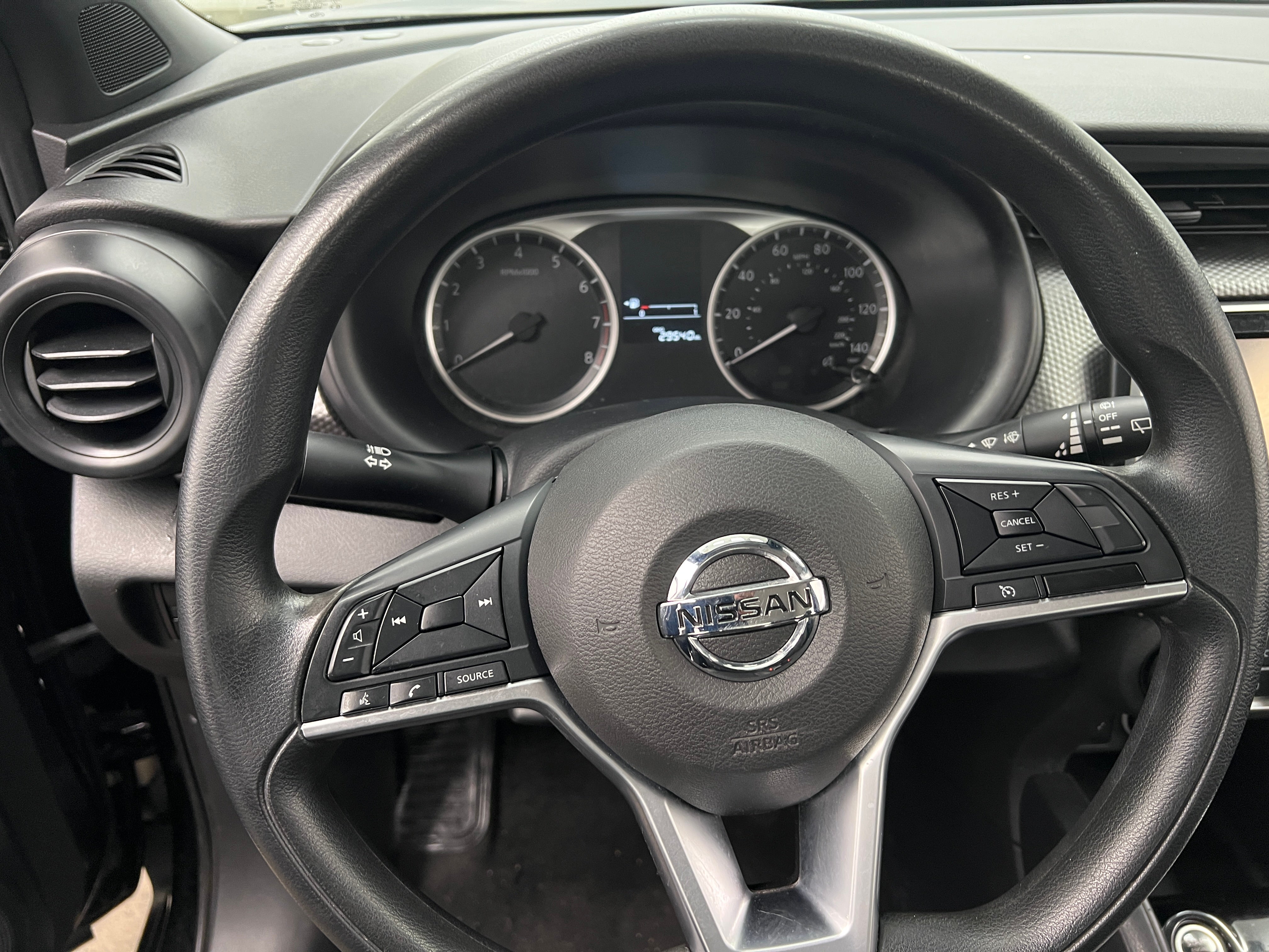 2020 Nissan Kicks S 5