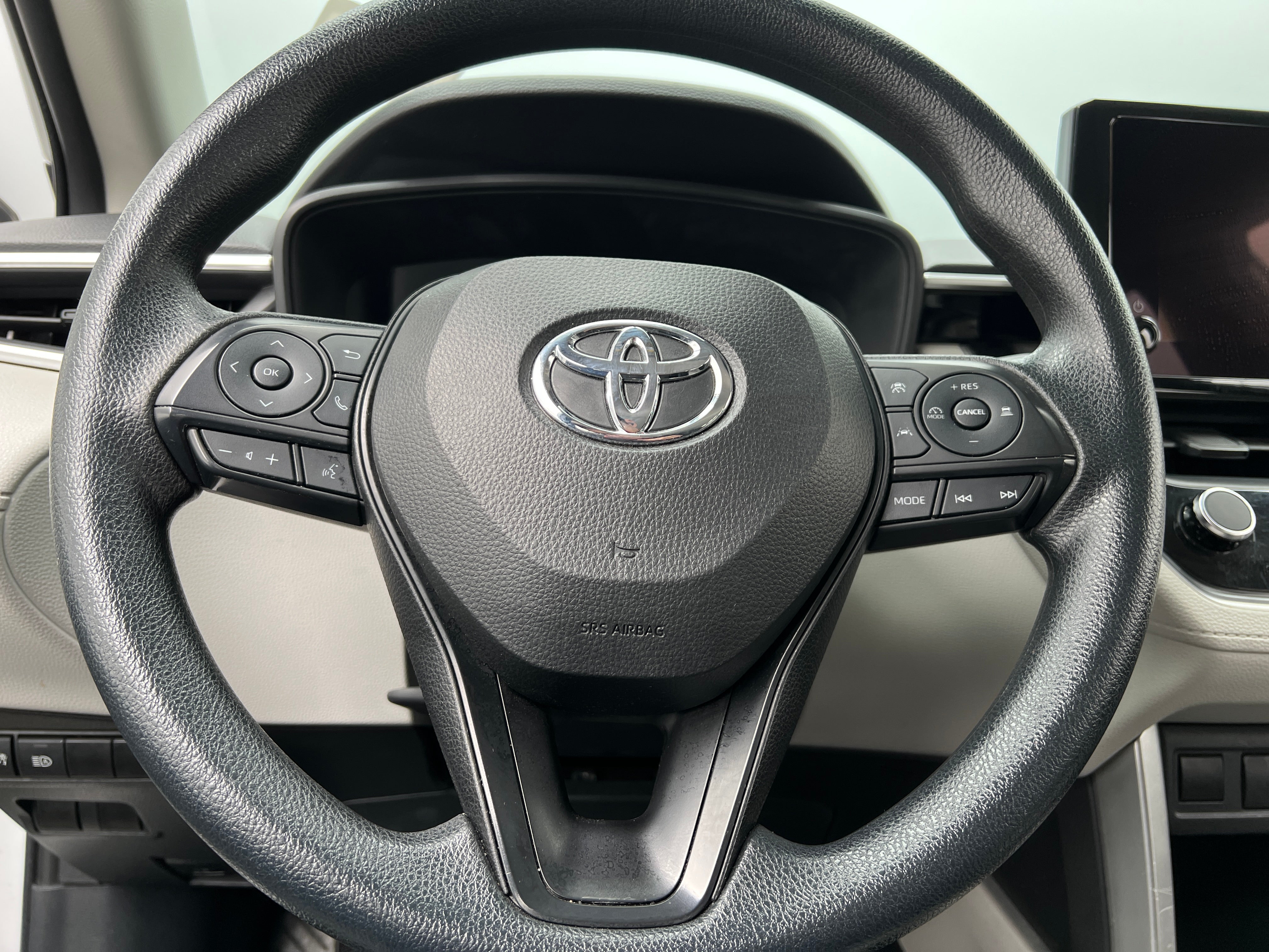 2023 Toyota Corolla Cross L 5