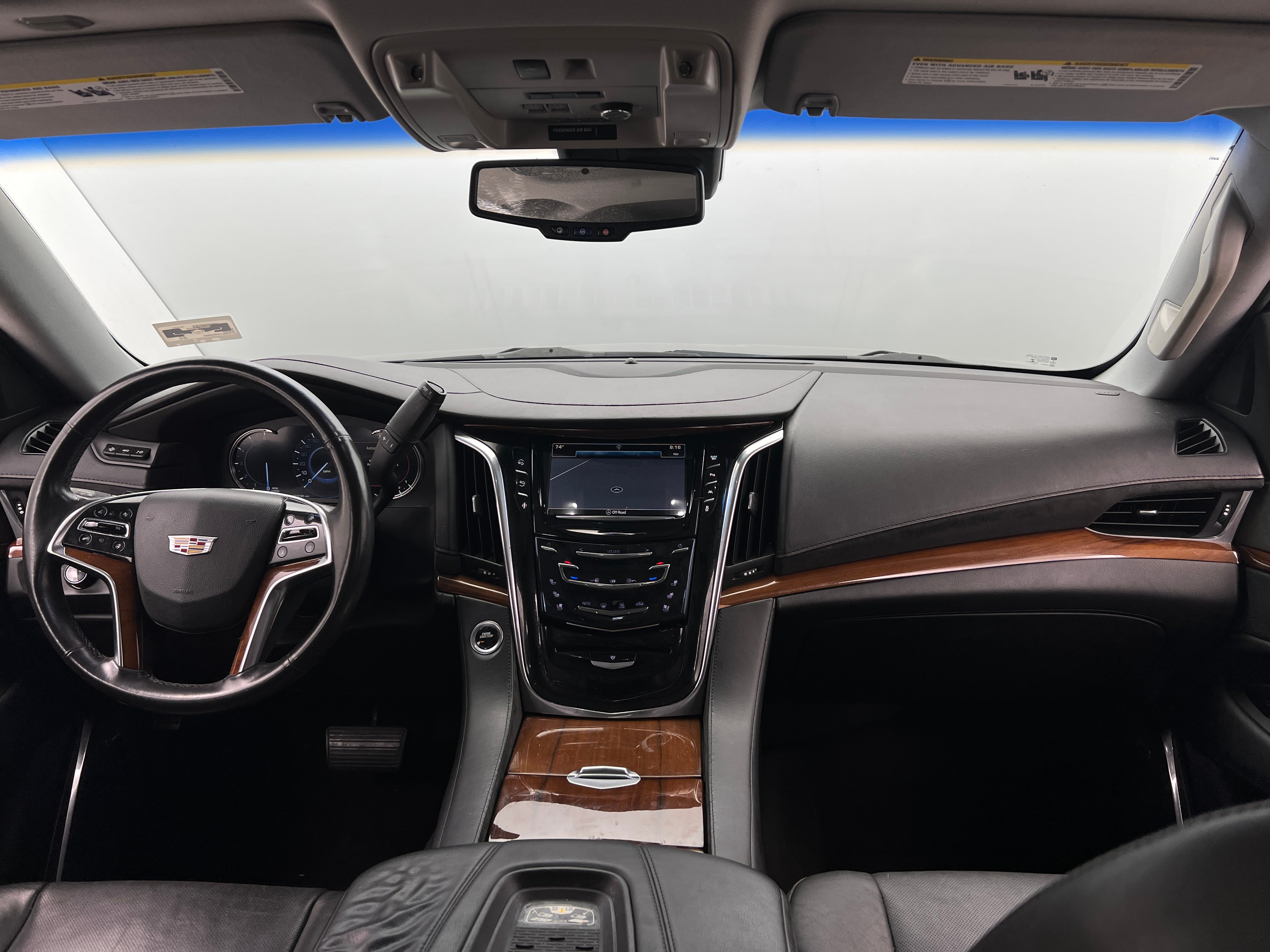 2016 Cadillac Escalade Luxury 2