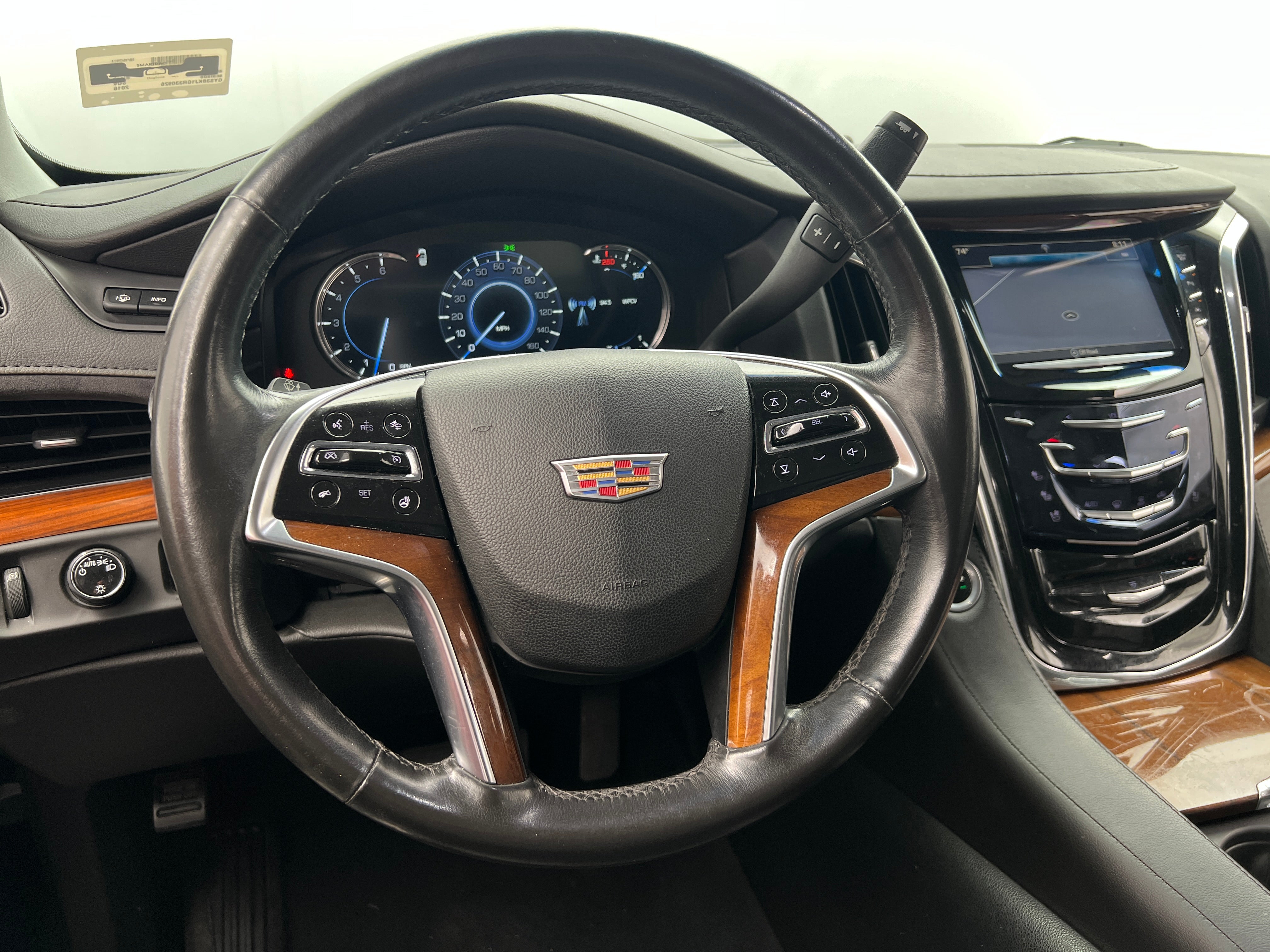 2016 Cadillac Escalade Luxury 4