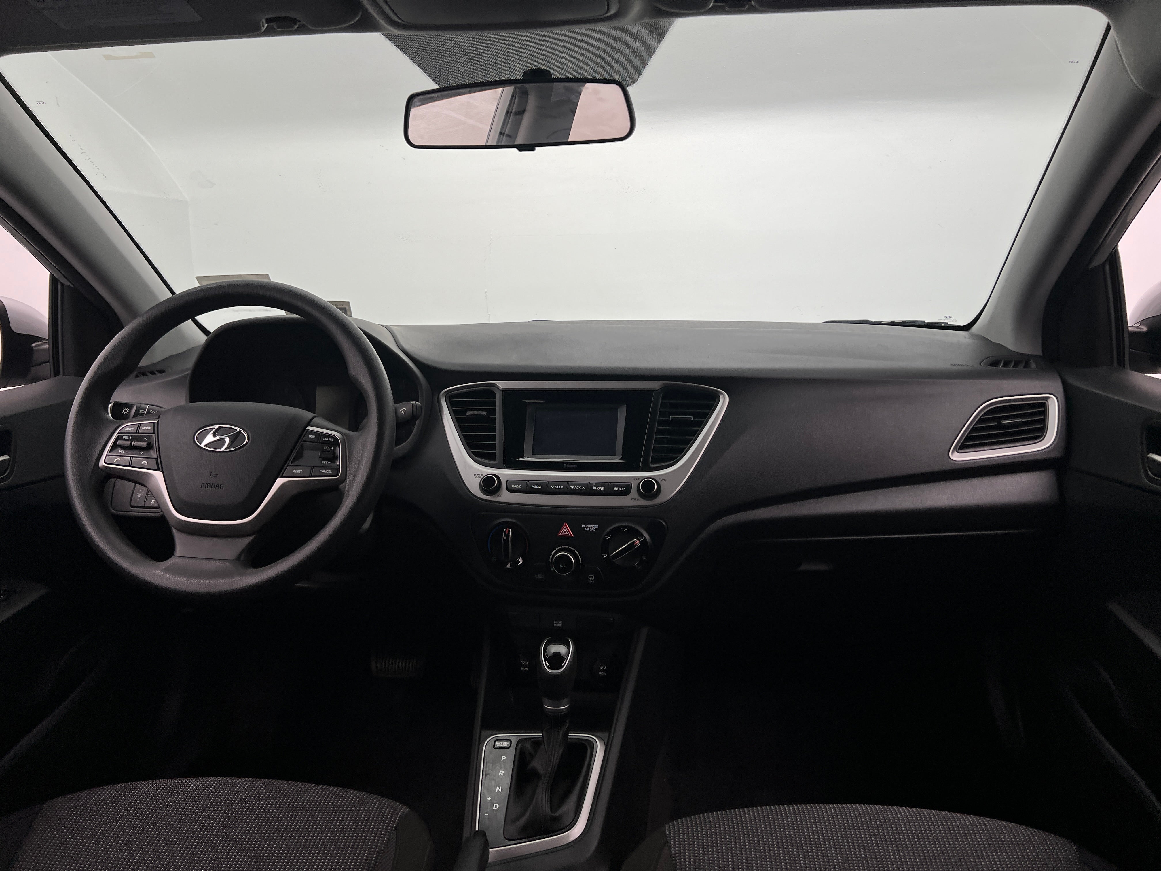 2021 Hyundai Accent SE 3