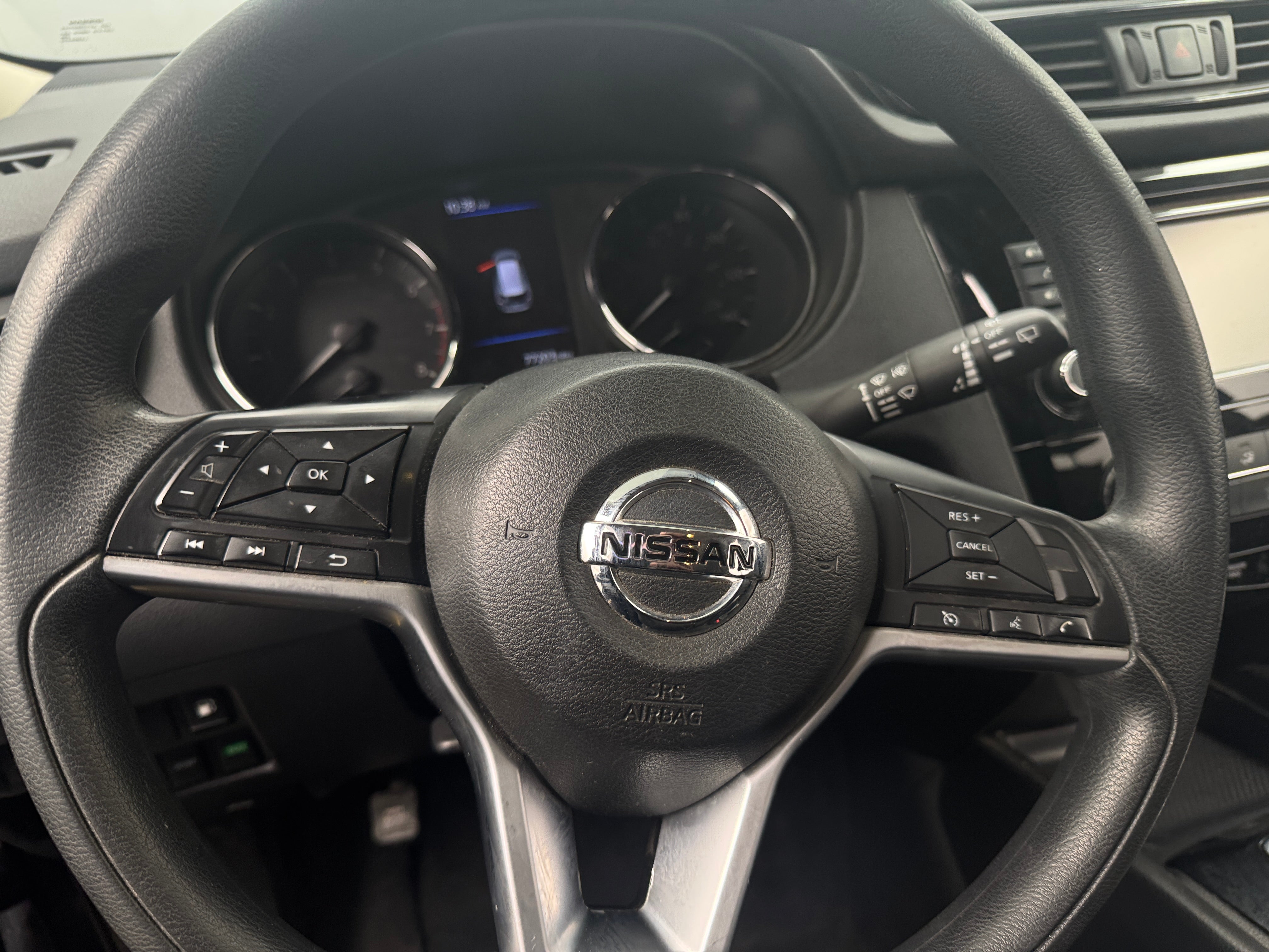 2019 Nissan Rogue S 5