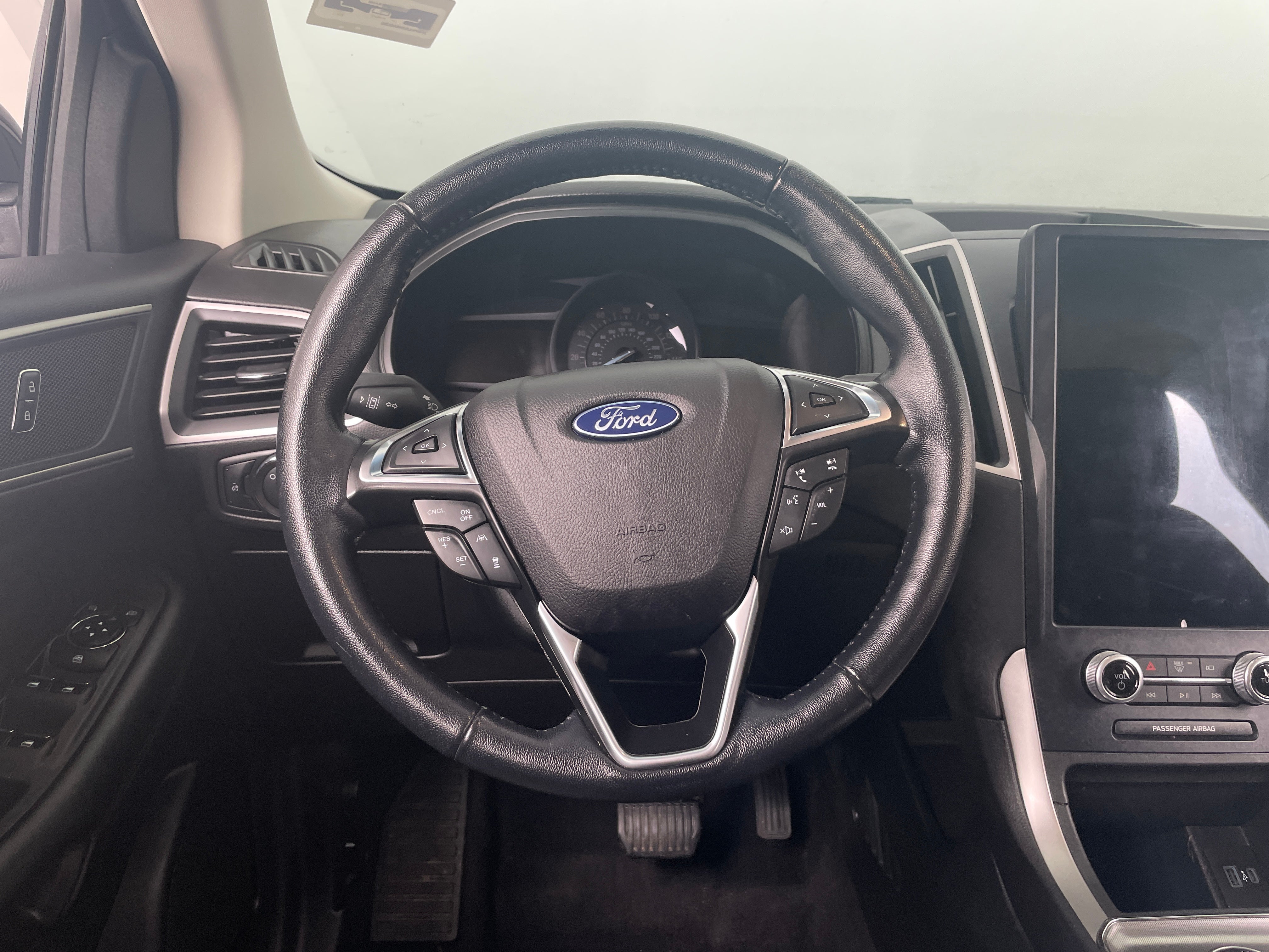 2022 Ford Edge SEL 5