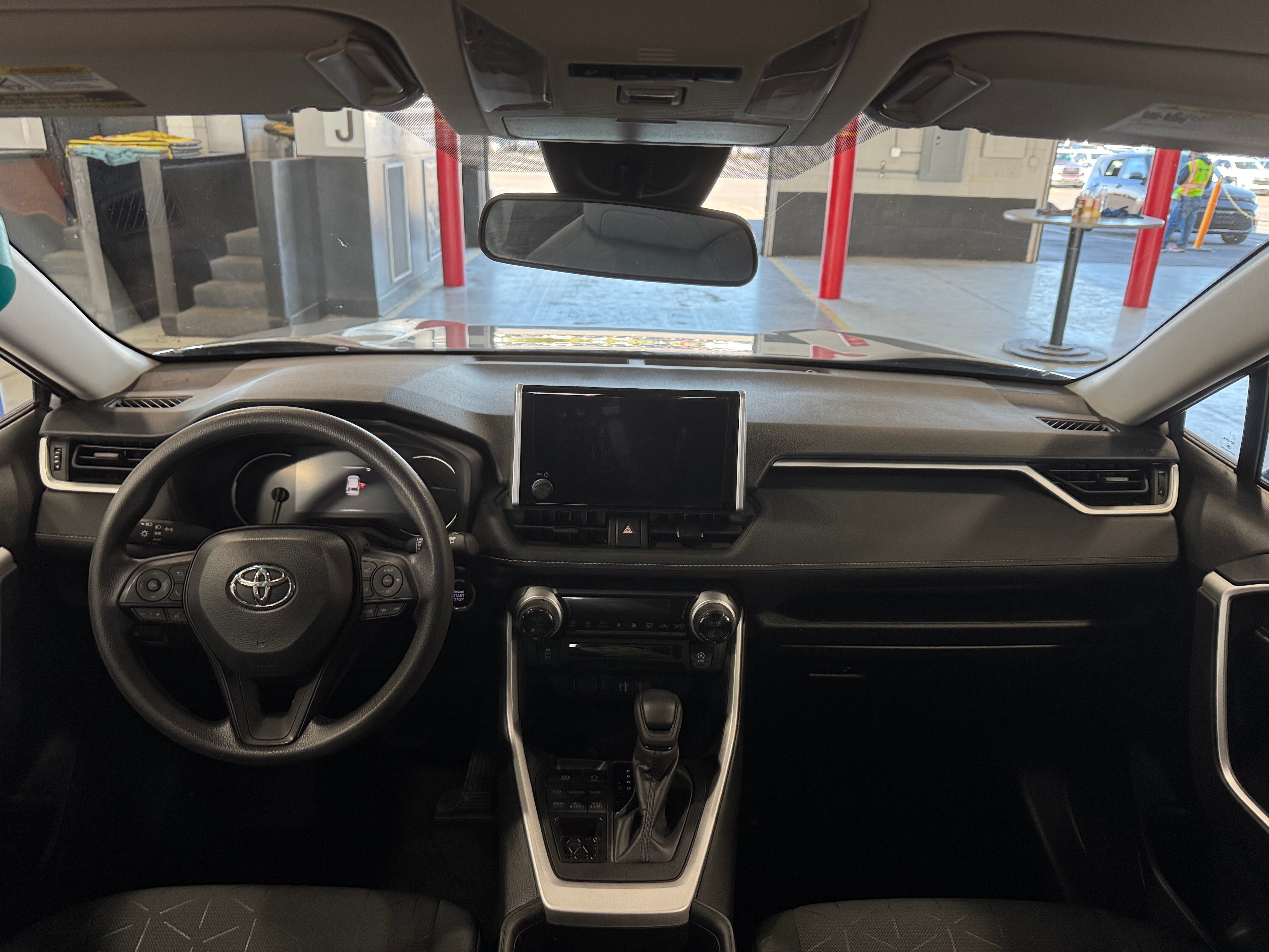 2024 Toyota RAV4 XLE 3