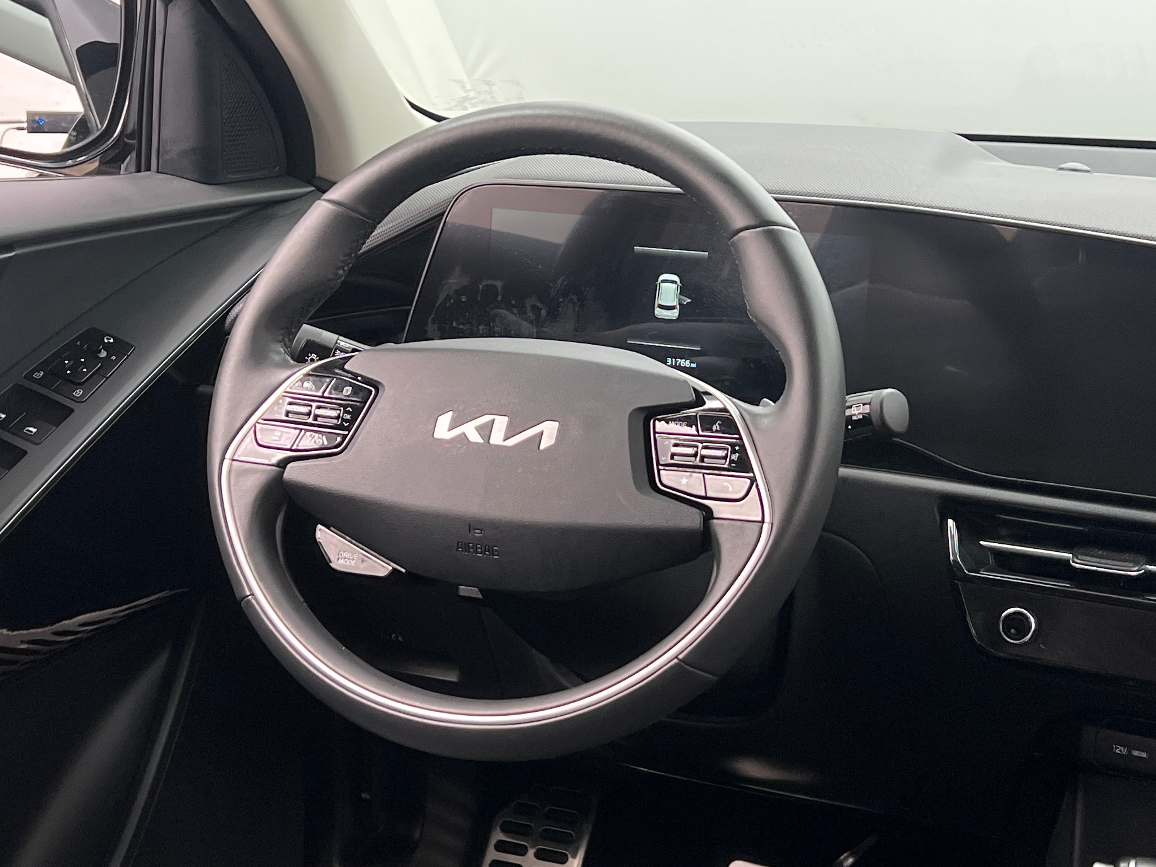 2023 Kia Niro EX Touring 5