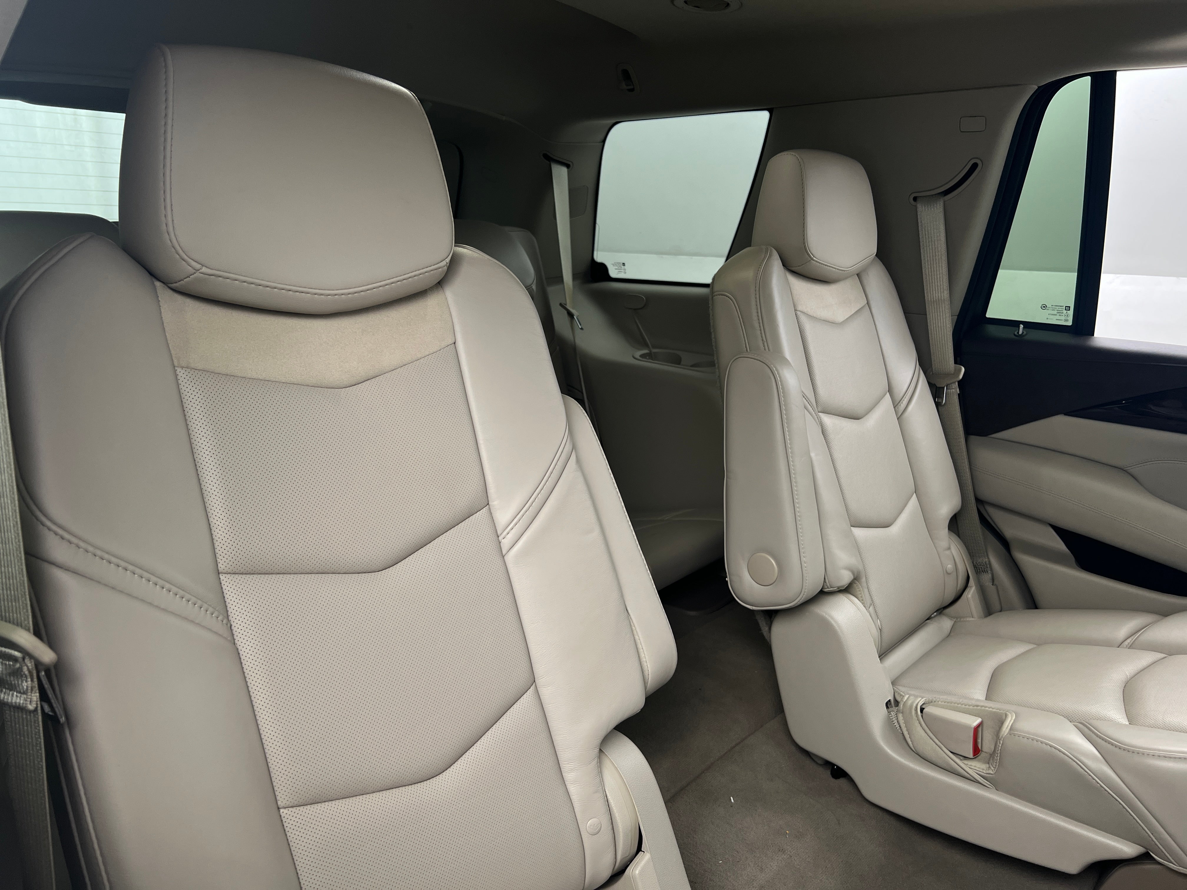 2015 Cadillac Escalade Luxury 5