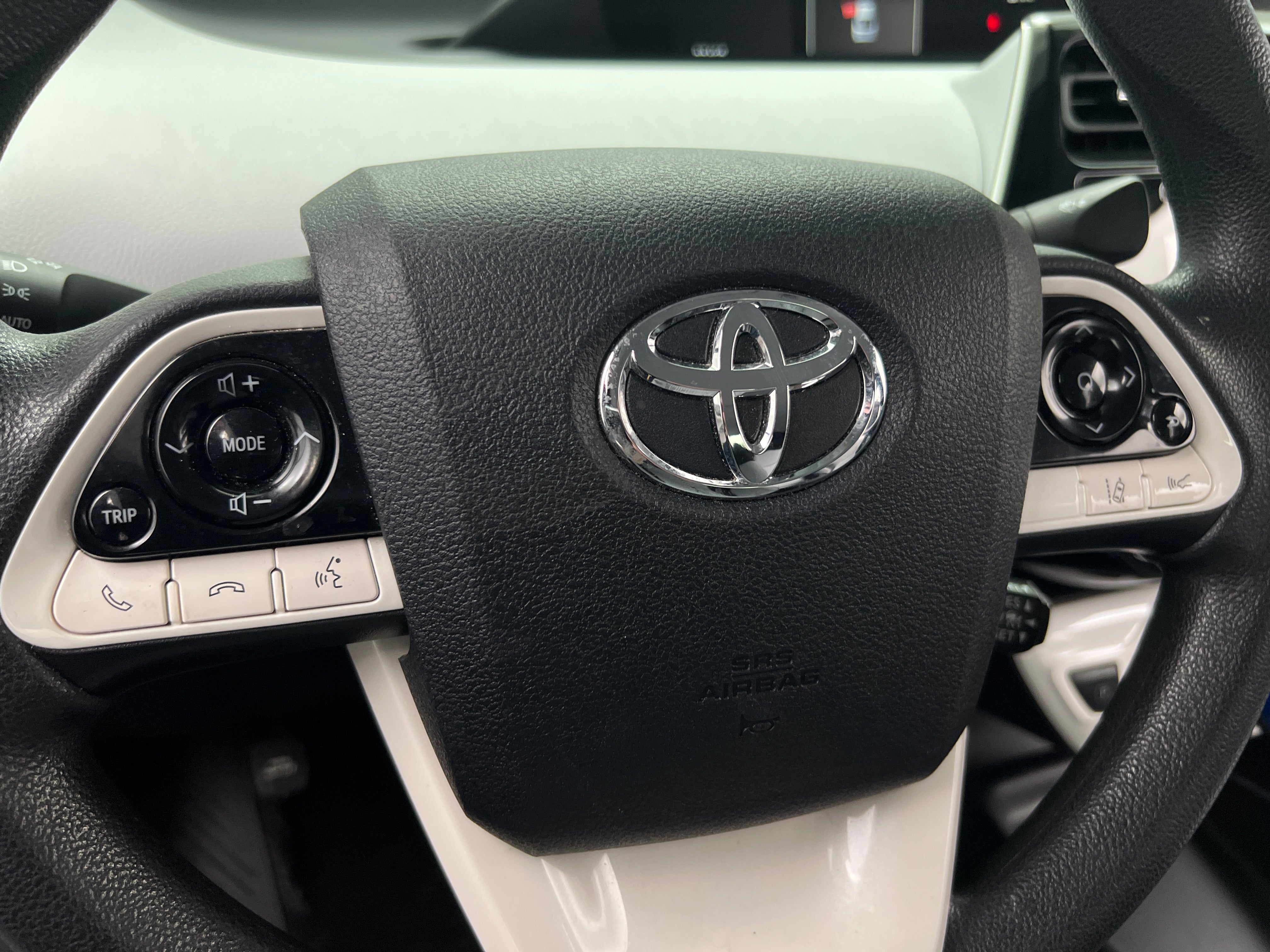 2018 Toyota Prius Two 5