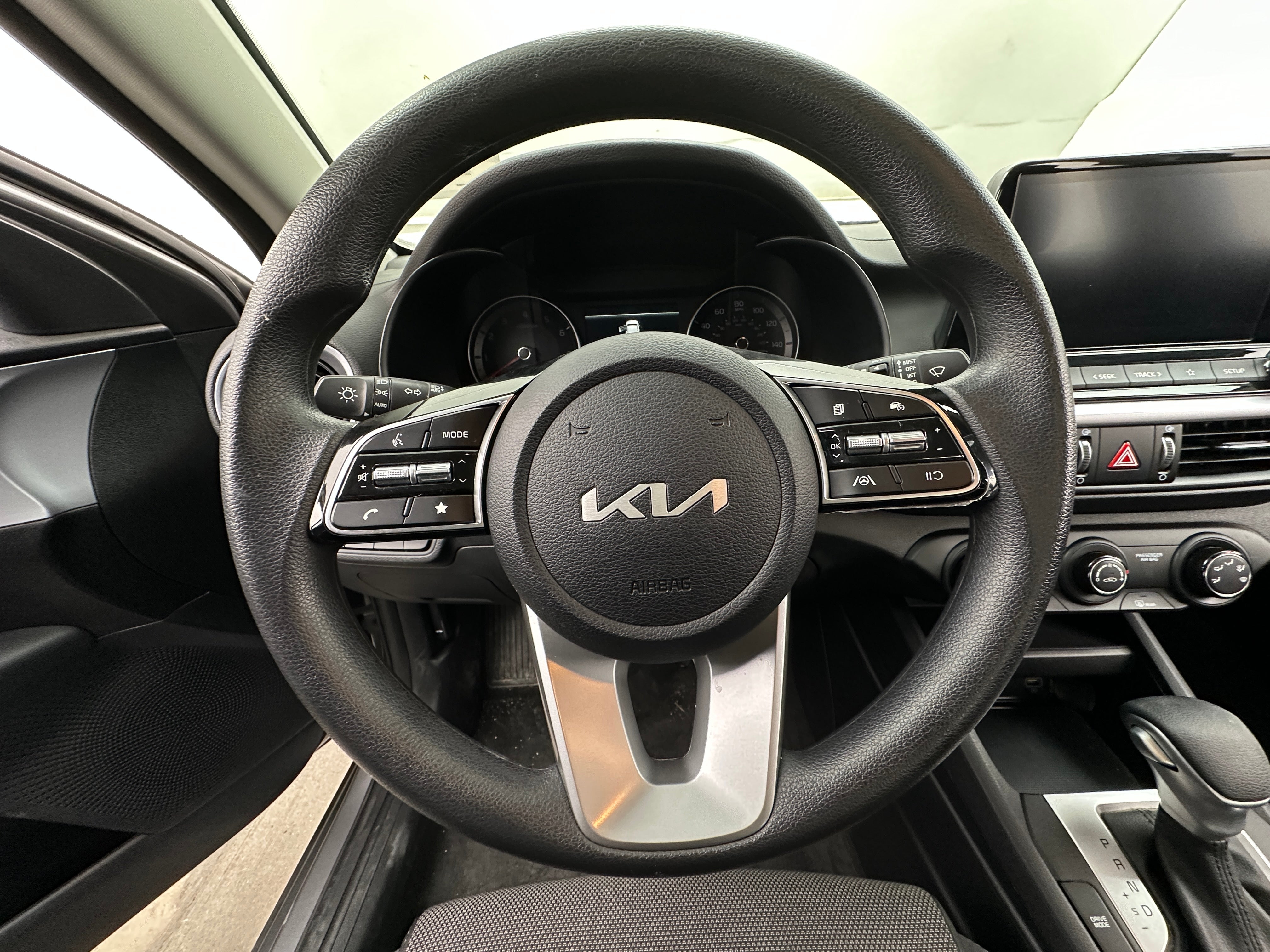 2024 Kia Forte LXS 5