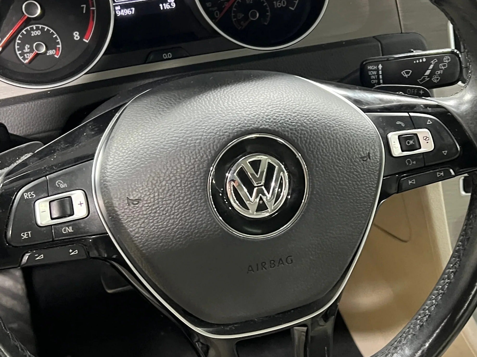 2017 Volkswagen Golf SE 5