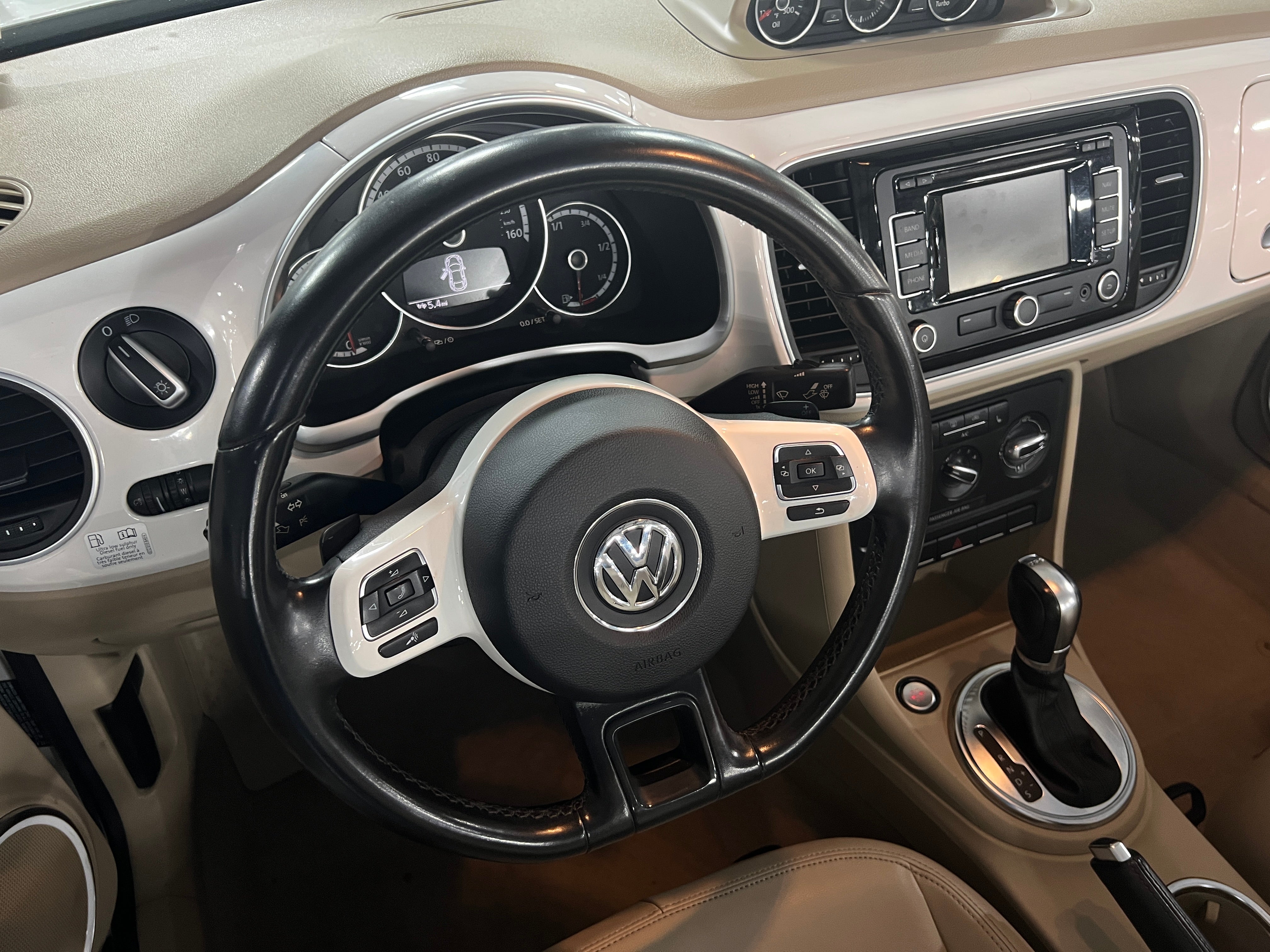 2013 Volkswagen Beetle  5