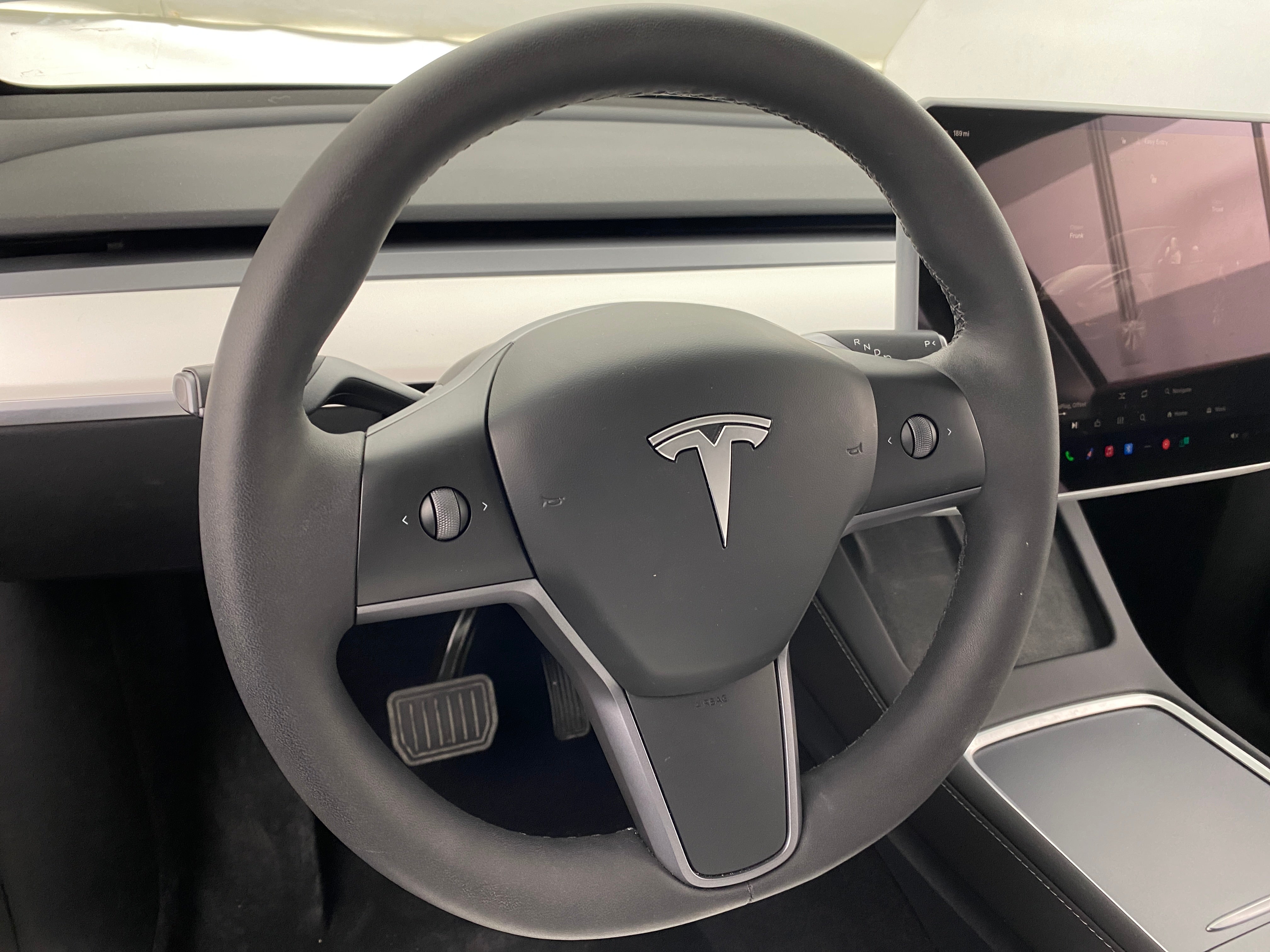 2023 Tesla Model Y Standard Range 4