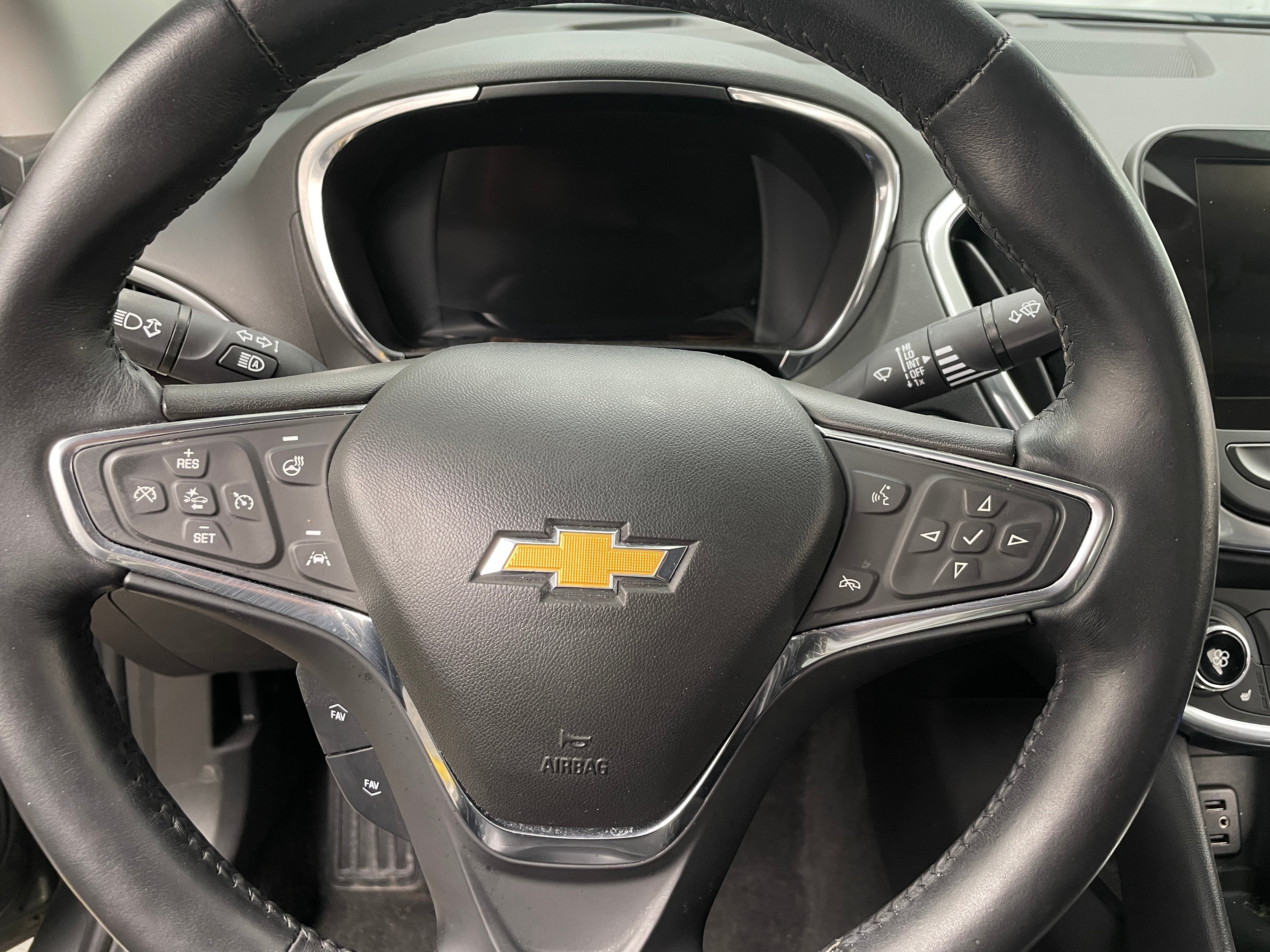 2017 Chevrolet Volt Premier 4