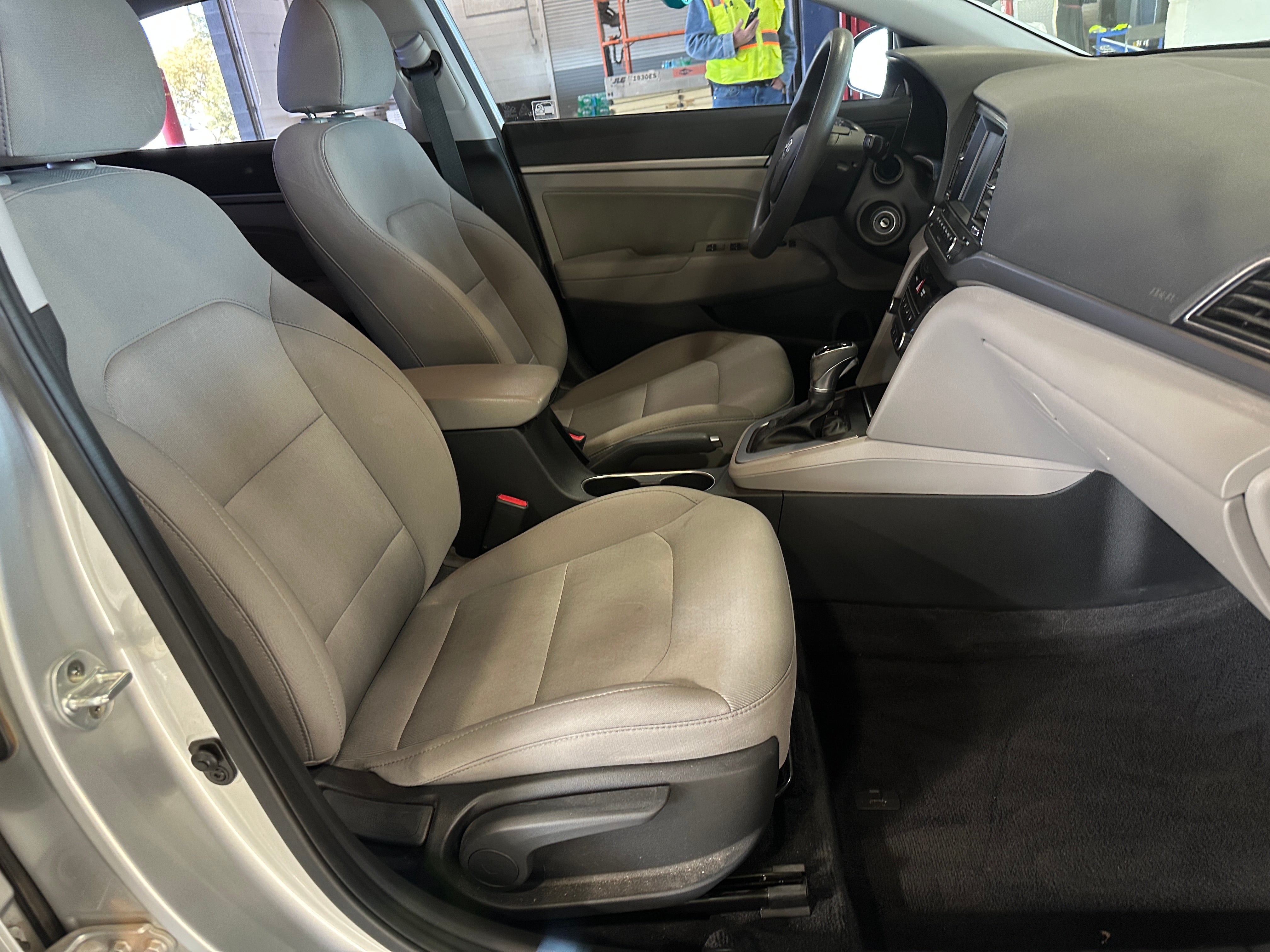 2018 Hyundai Elantra SEL 2