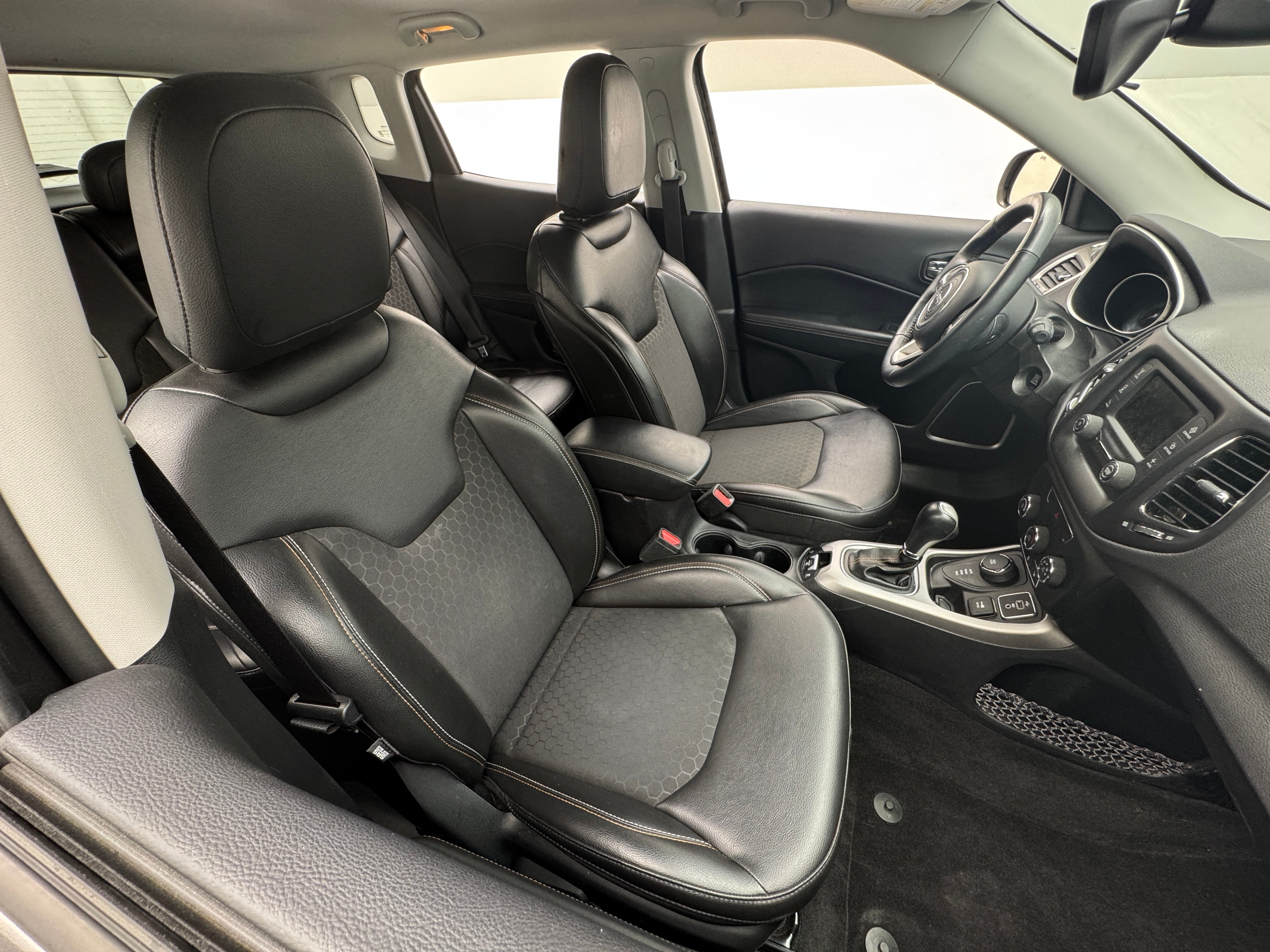 2018 Jeep Compass Latitude 2