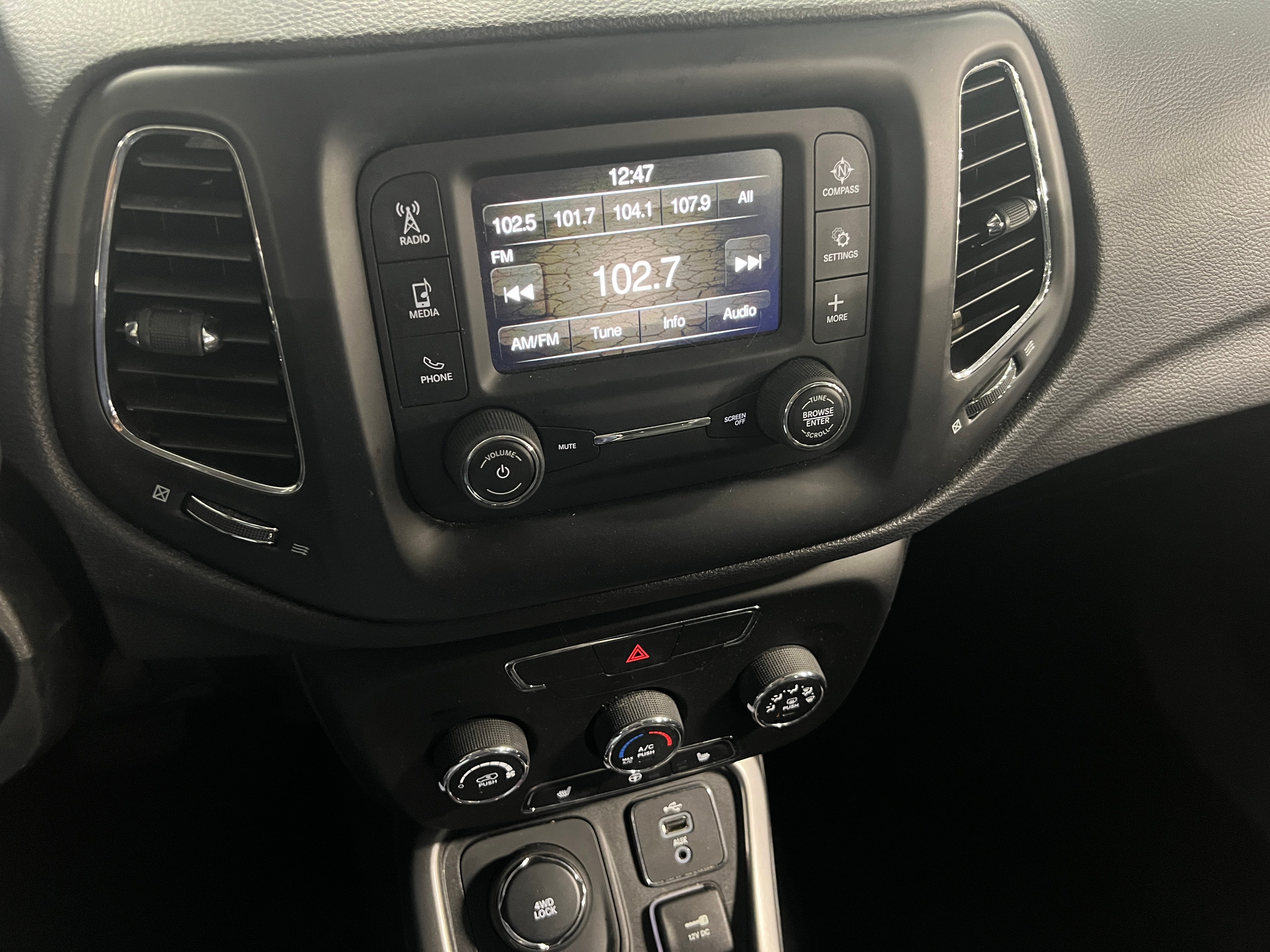 2018 Jeep Compass Latitude 4