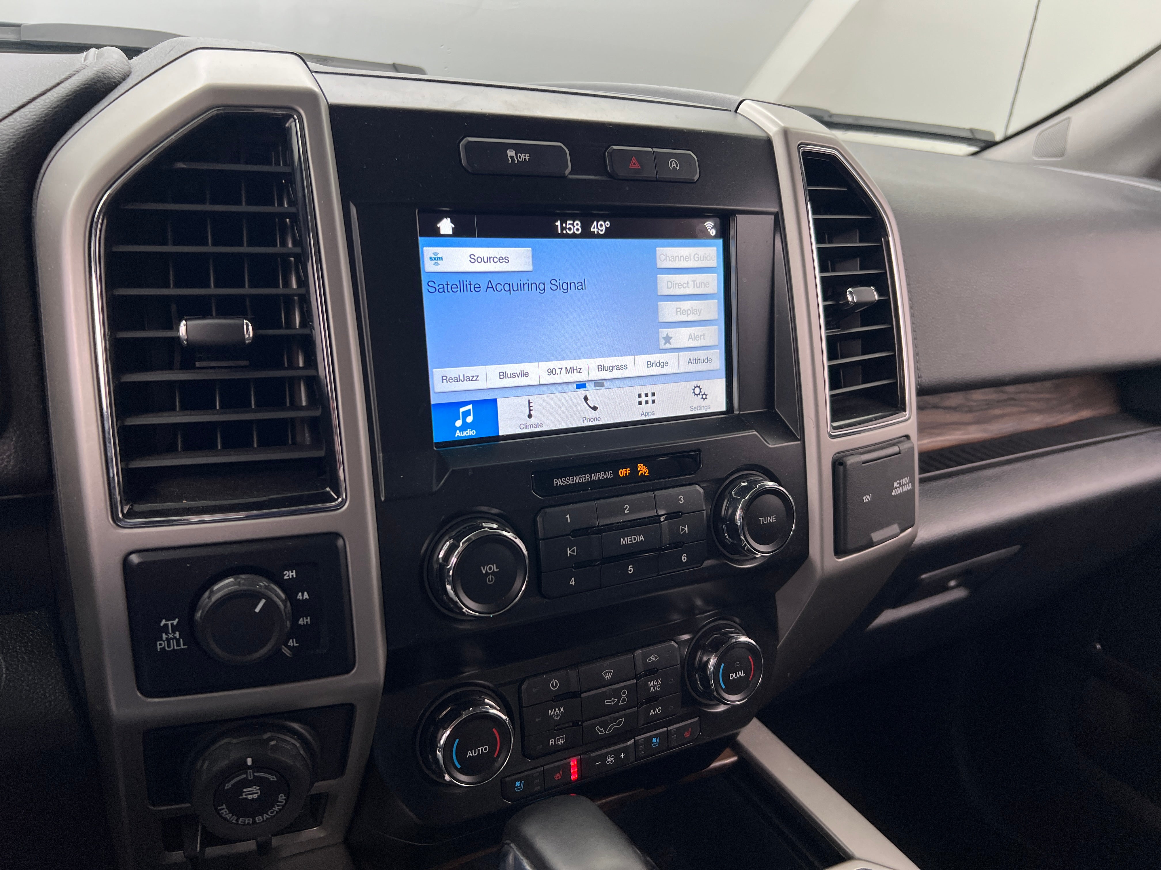 2019 Ford Econoline E-150 4