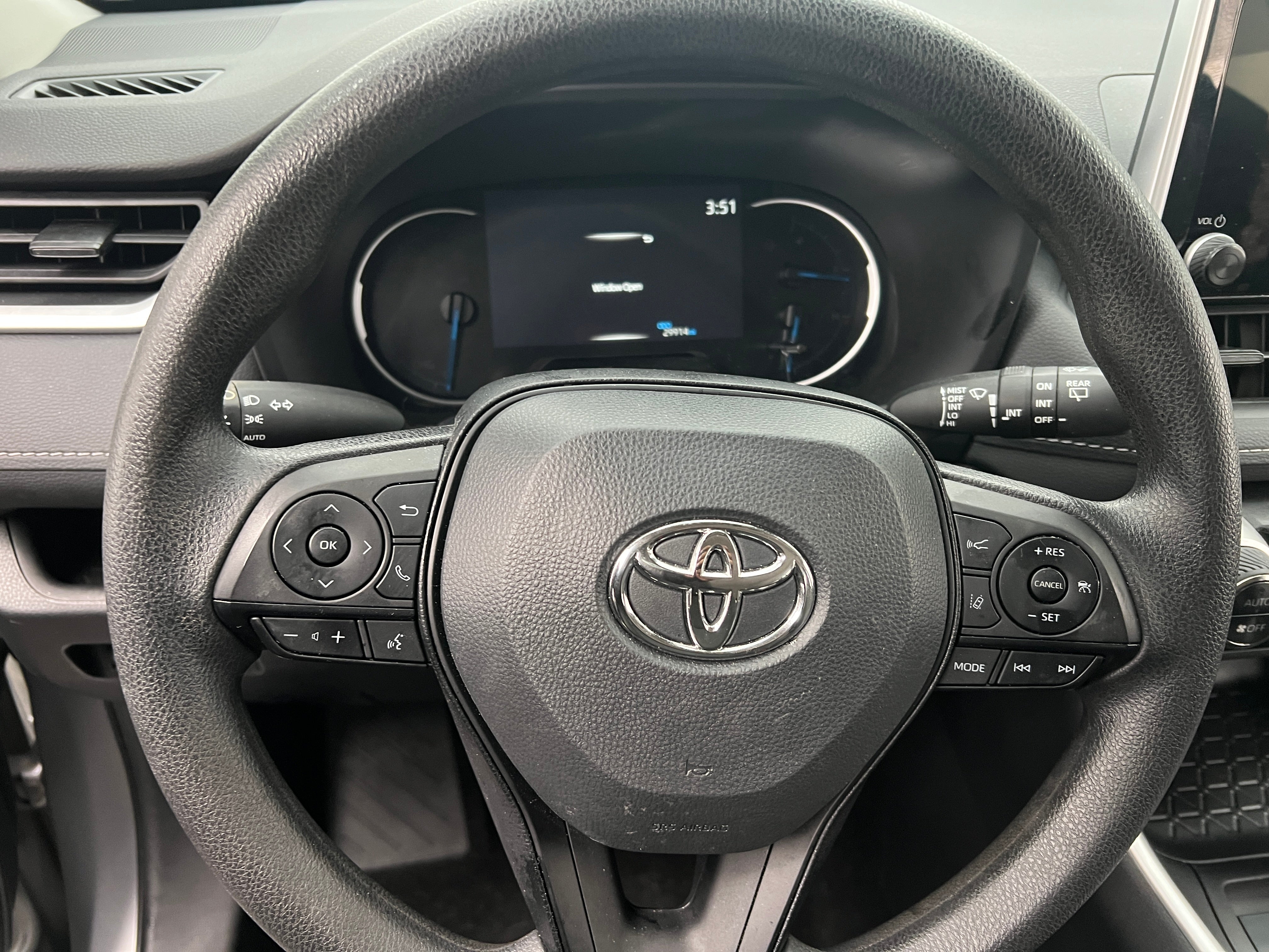 2023 Toyota RAV4 XLE 5