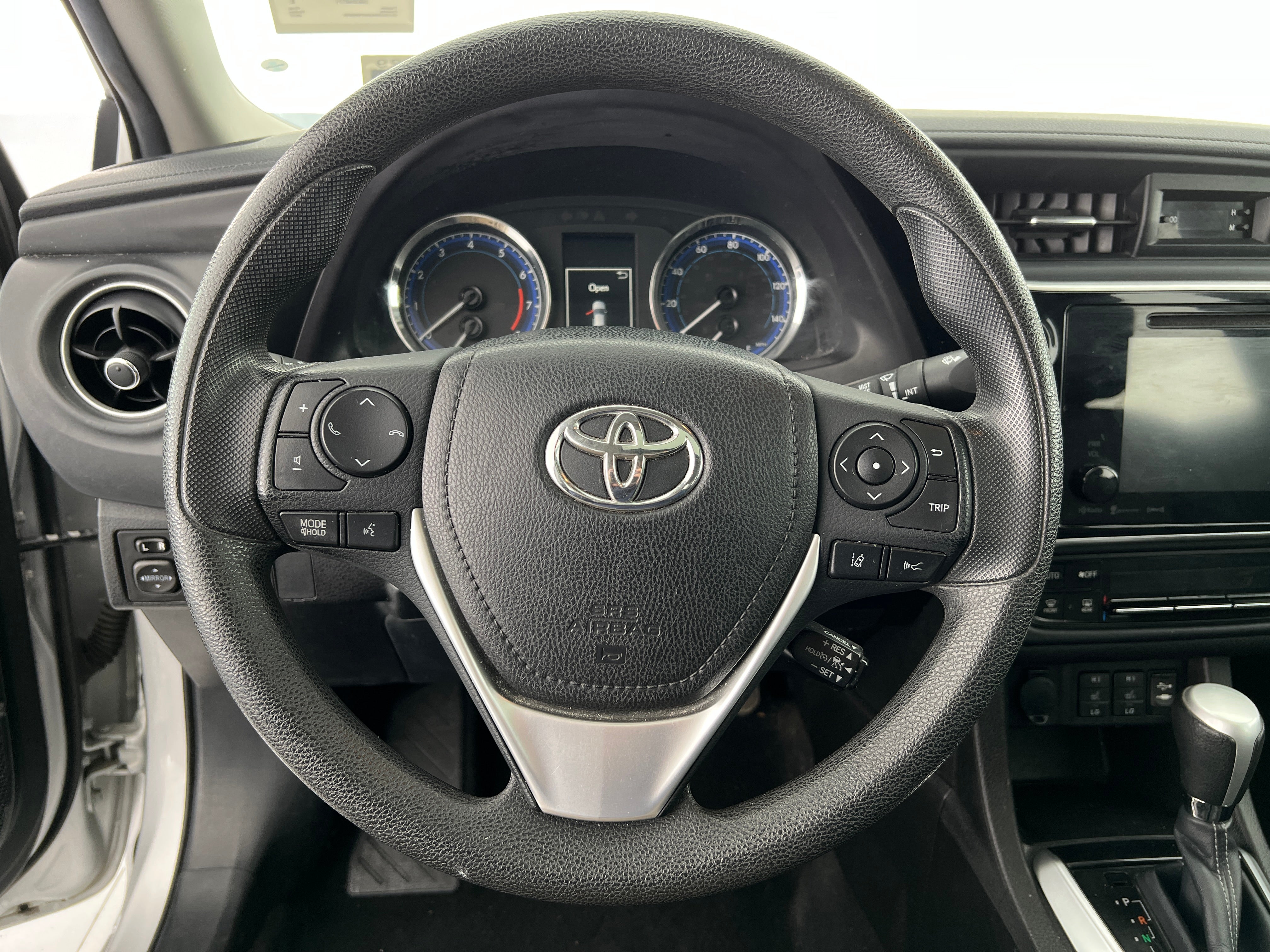 2017 Toyota Corolla XLE 5