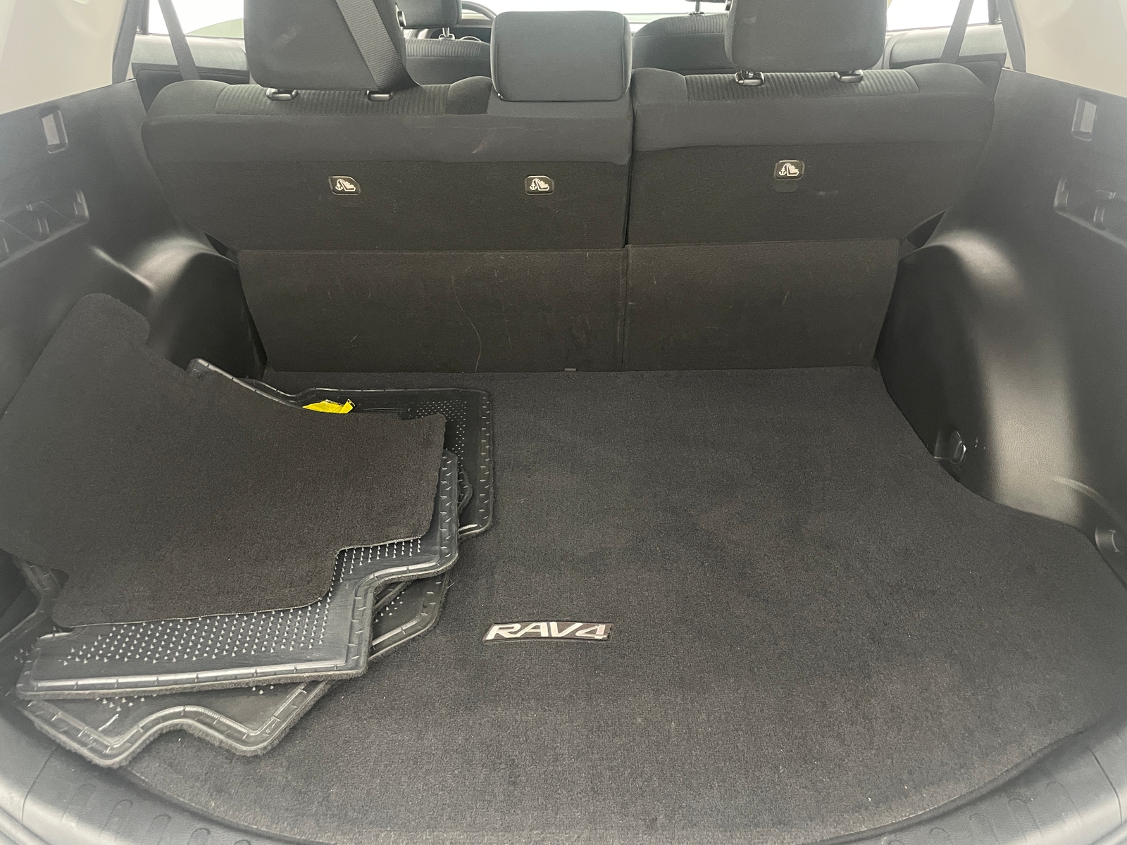 Thumbnail: 2016 Toyota RAV4 - 7