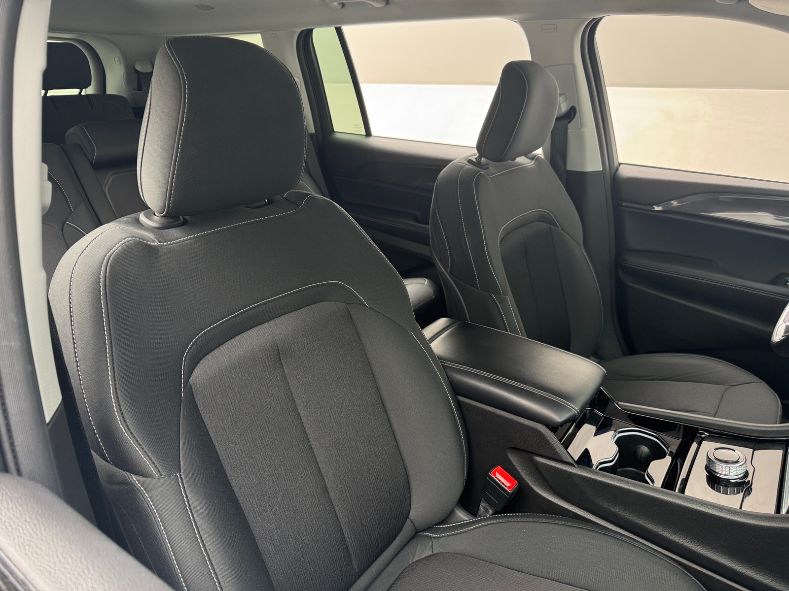 Thumbnail: 2021 Jeep Grand Cherokee L - 2