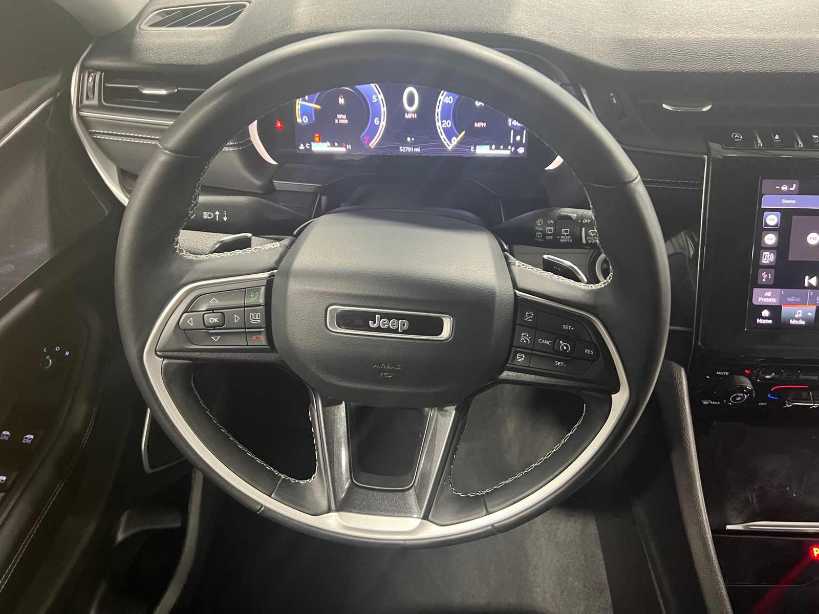 Thumbnail: 2021 Jeep Grand Cherokee L - 5