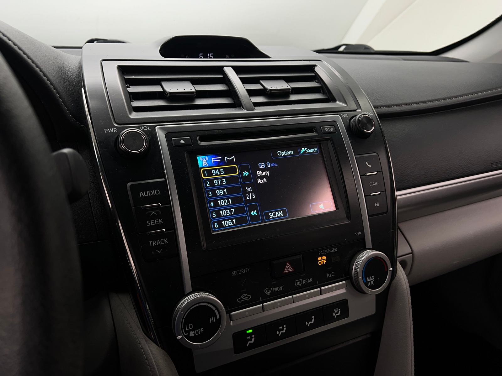Thumbnail: 2014 Toyota Camry - 4